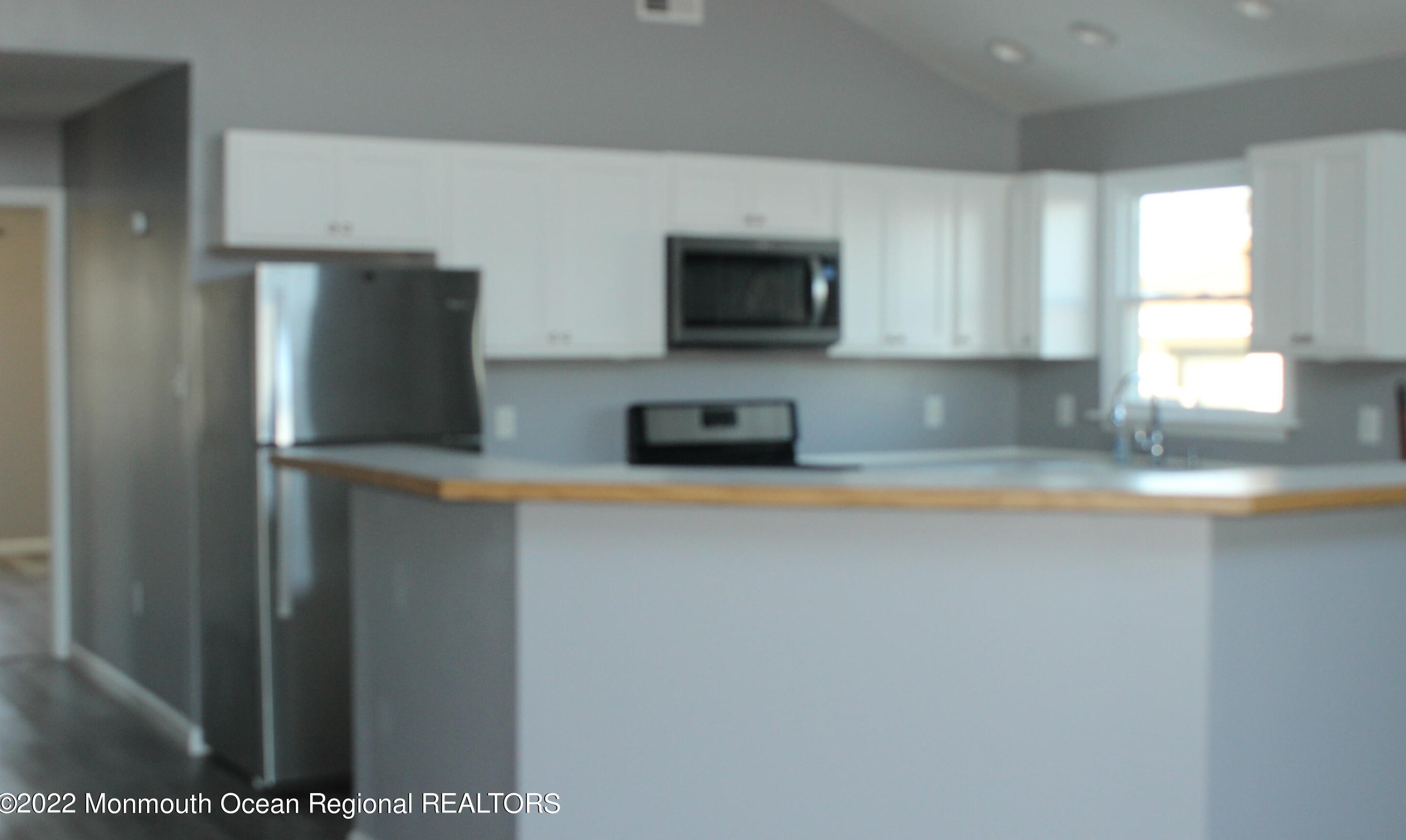 7 Burgee Dr, Tuckerton NJ  08087-1505 exterior