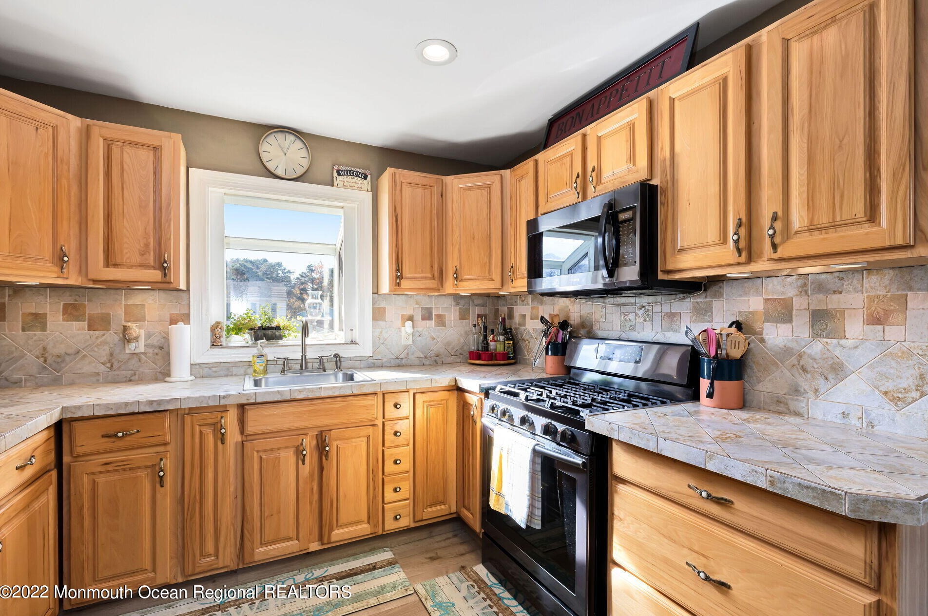 11 Flintlock Dr, Wall Township NJ  07731-1623 exterior