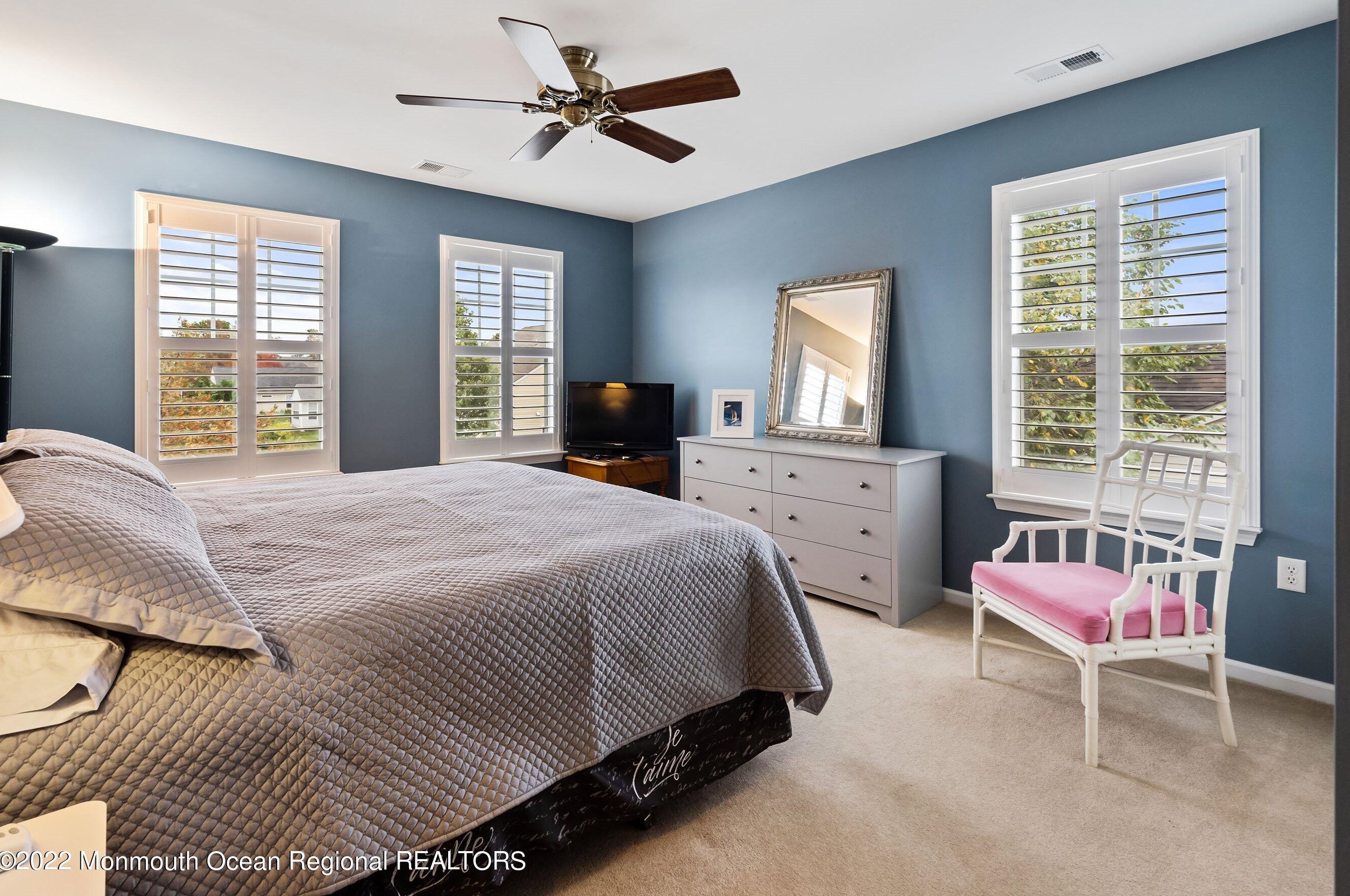 117 Newport Way, Tuckerton NJ  08087-3644 exterior