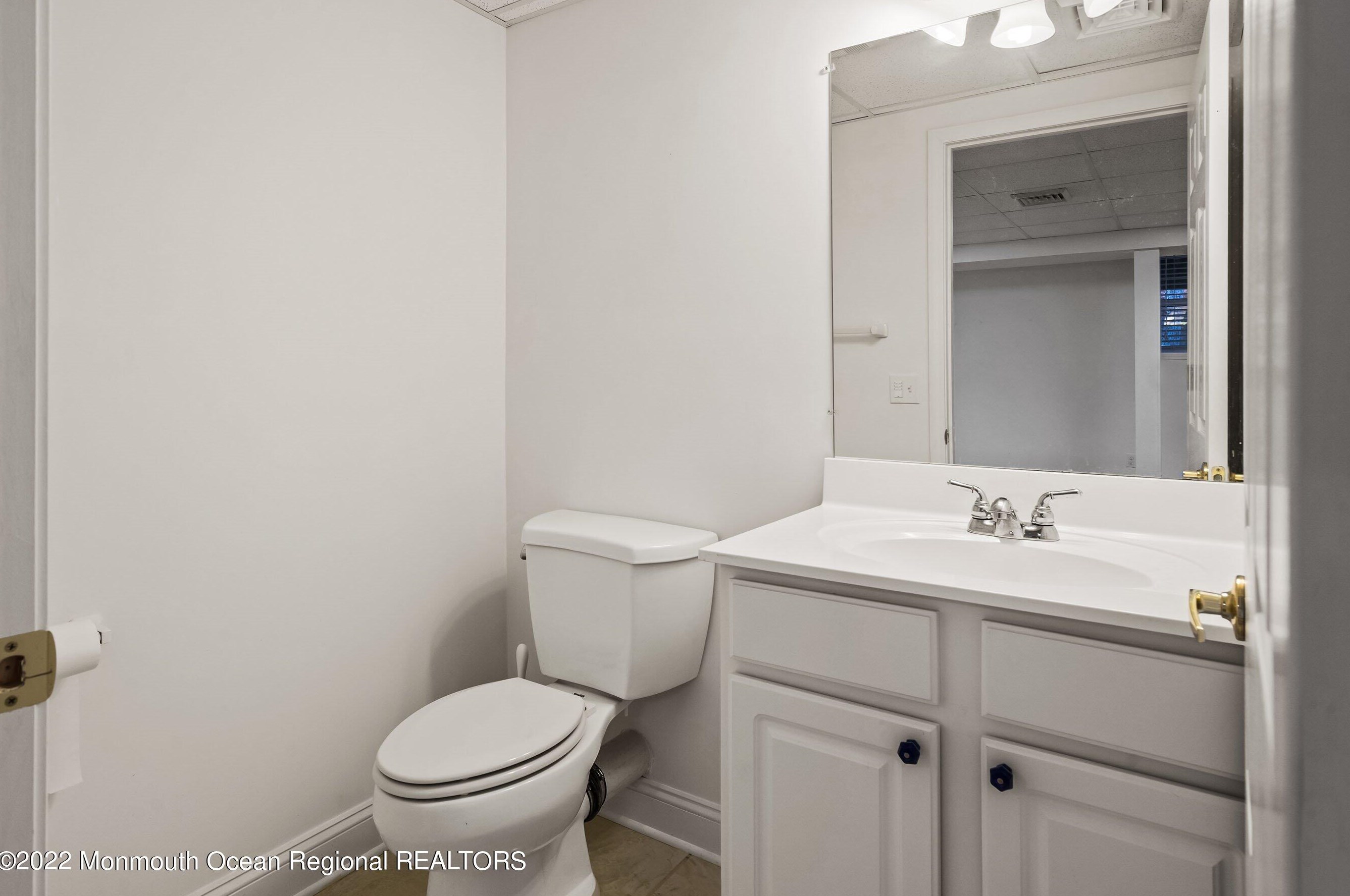 117 Newport Way, Tuckerton NJ  08087-3644 exterior