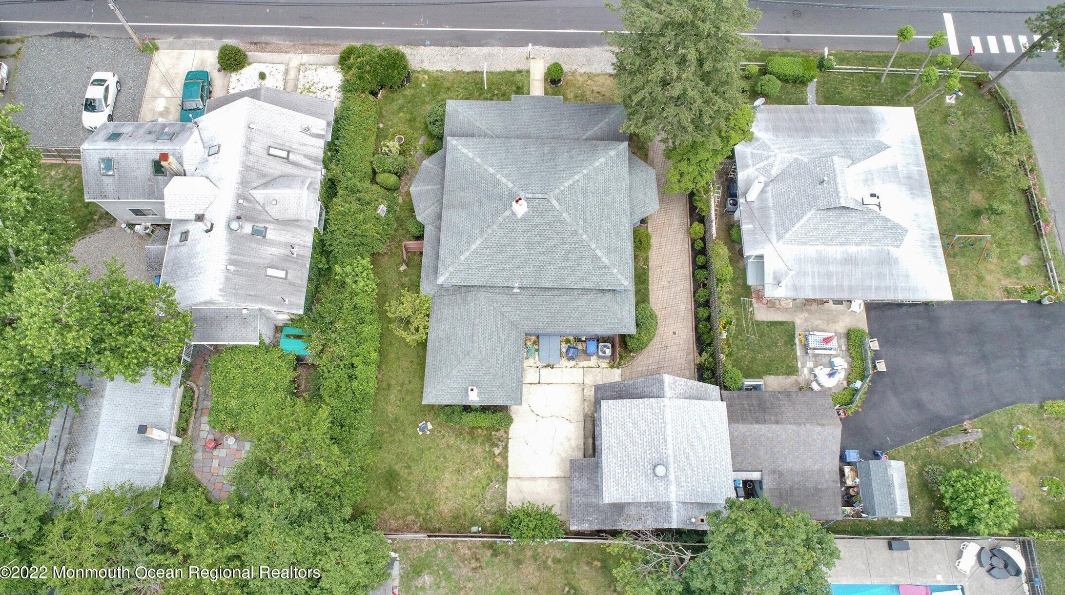 334 Barnegat Blvd, Beachwood NJ  08722-2911 exterior