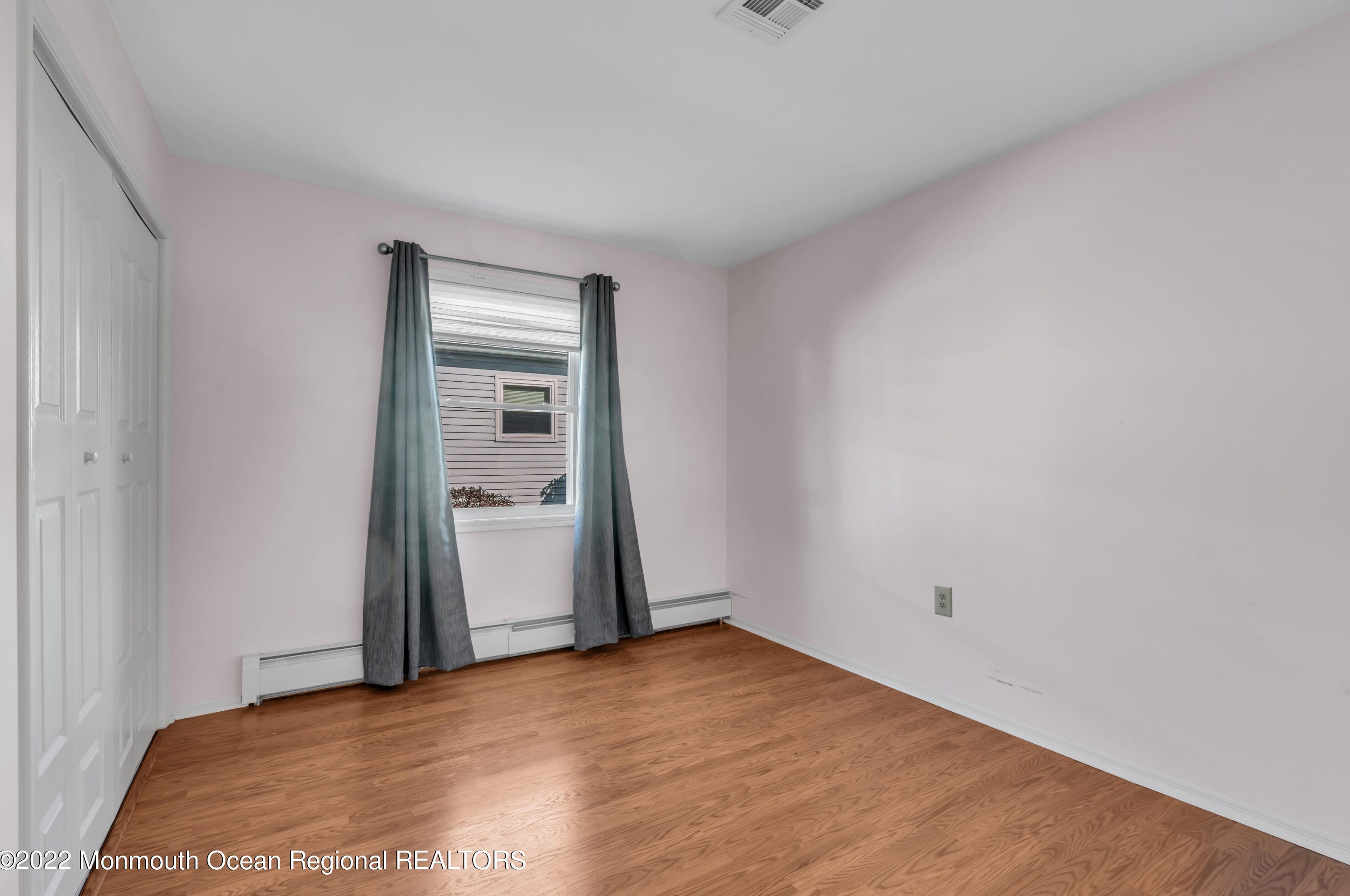 3 Tropicana Ct, Toms River NJ  08757-6445 exterior