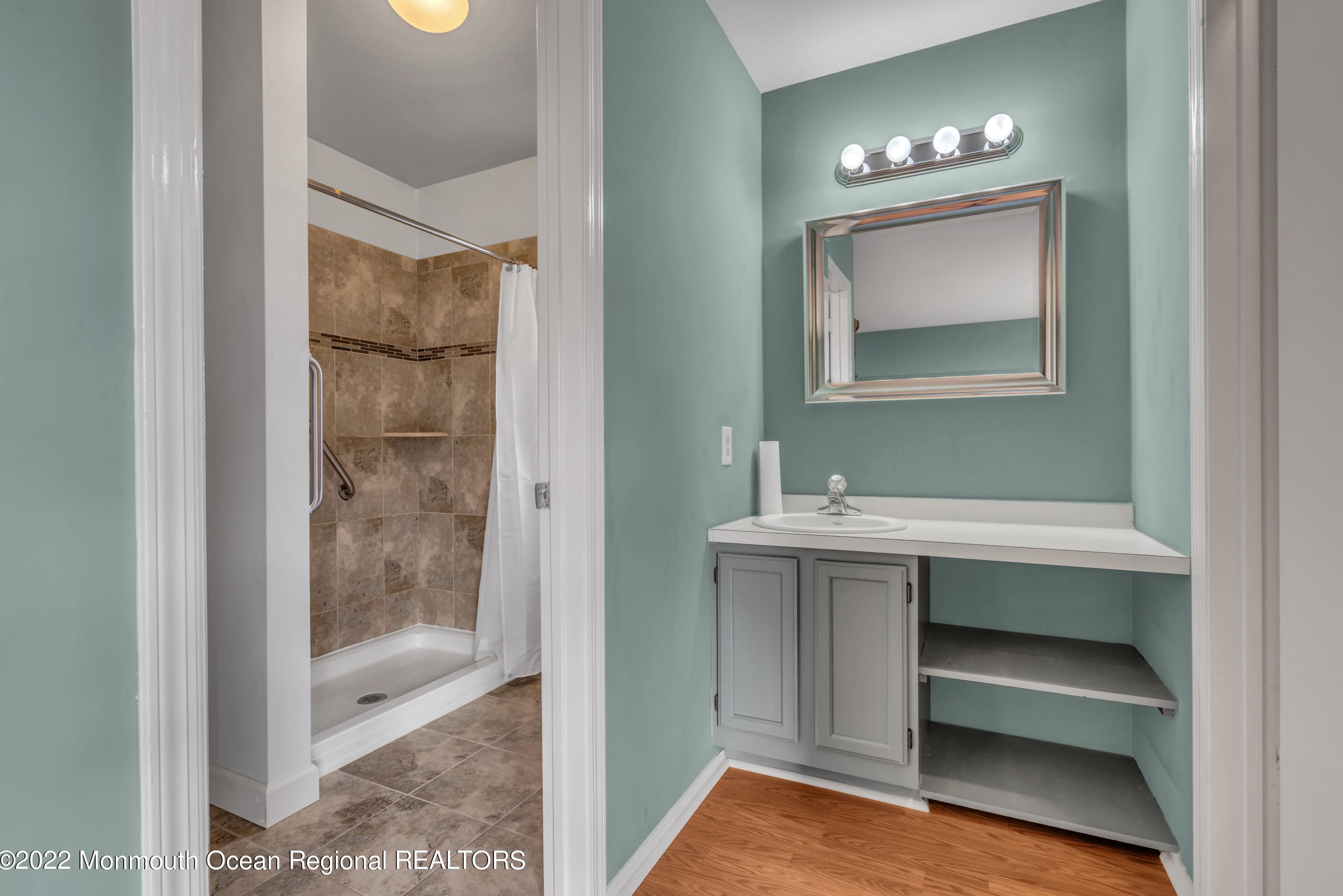 3 Tropicana Ct, Toms River NJ  08757-6445 exterior