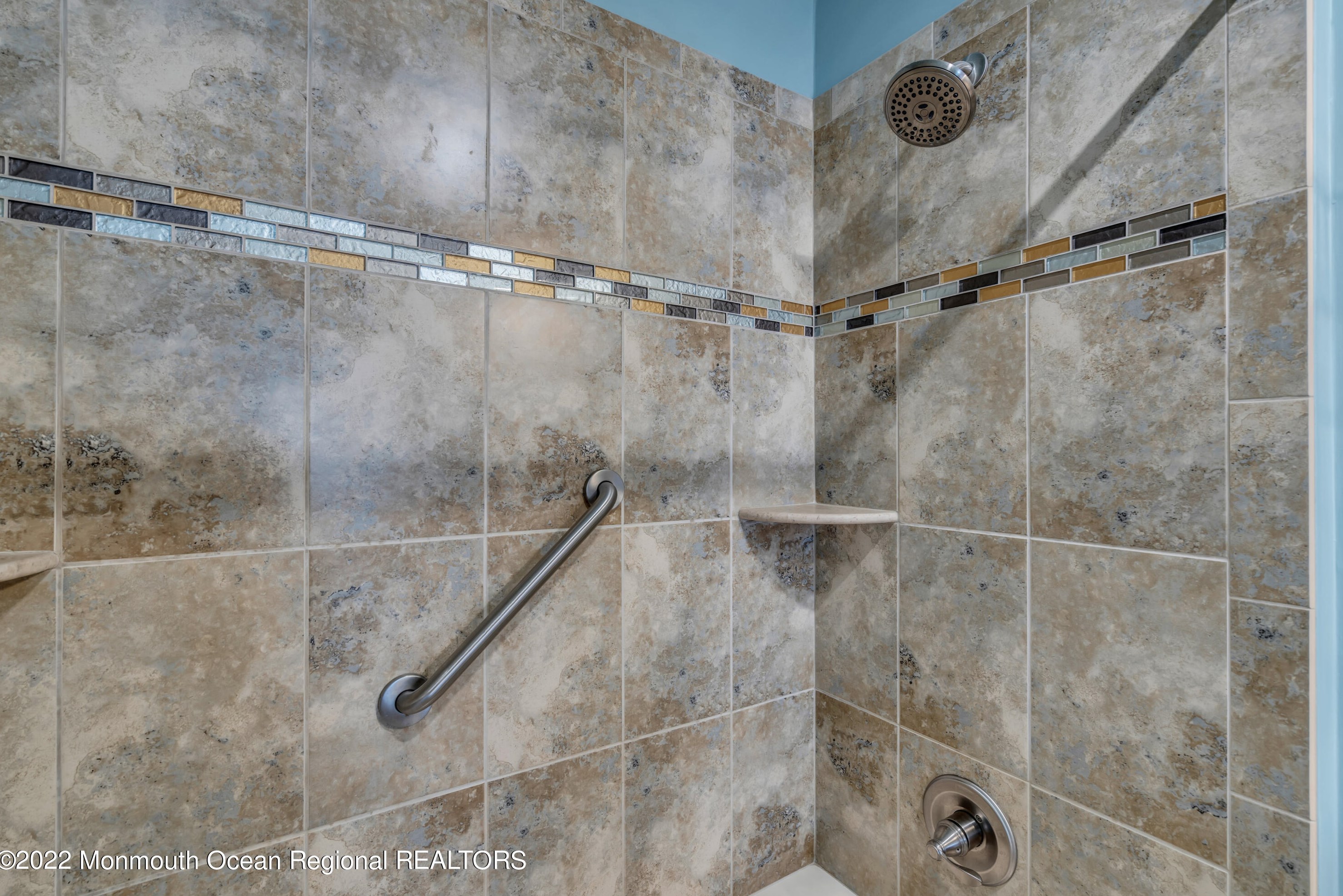 3 Tropicana Ct, Toms River NJ  08757-6445 exterior