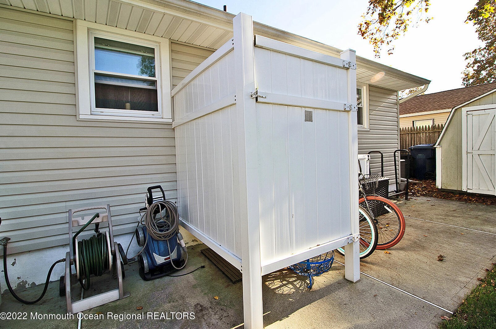 616 Cable Ave, Beachwood NJ  08722-3638 exterior