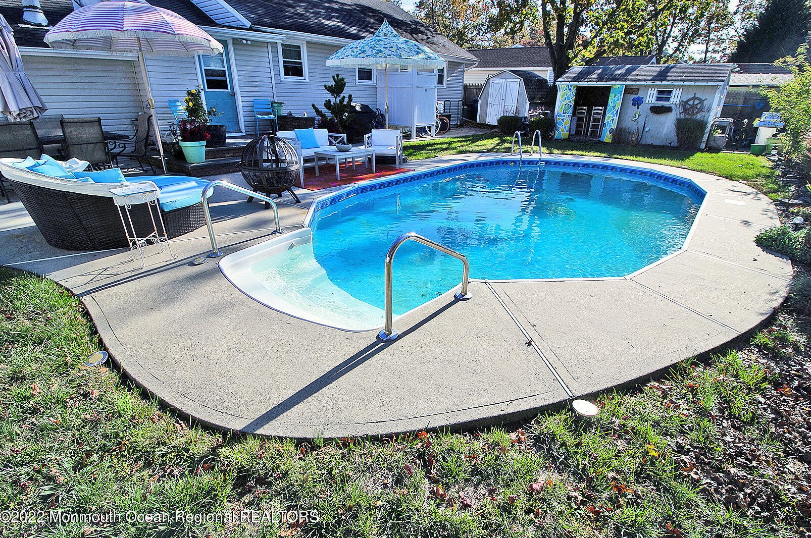 616 Cable Ave, Beachwood NJ  08722-3638 exterior