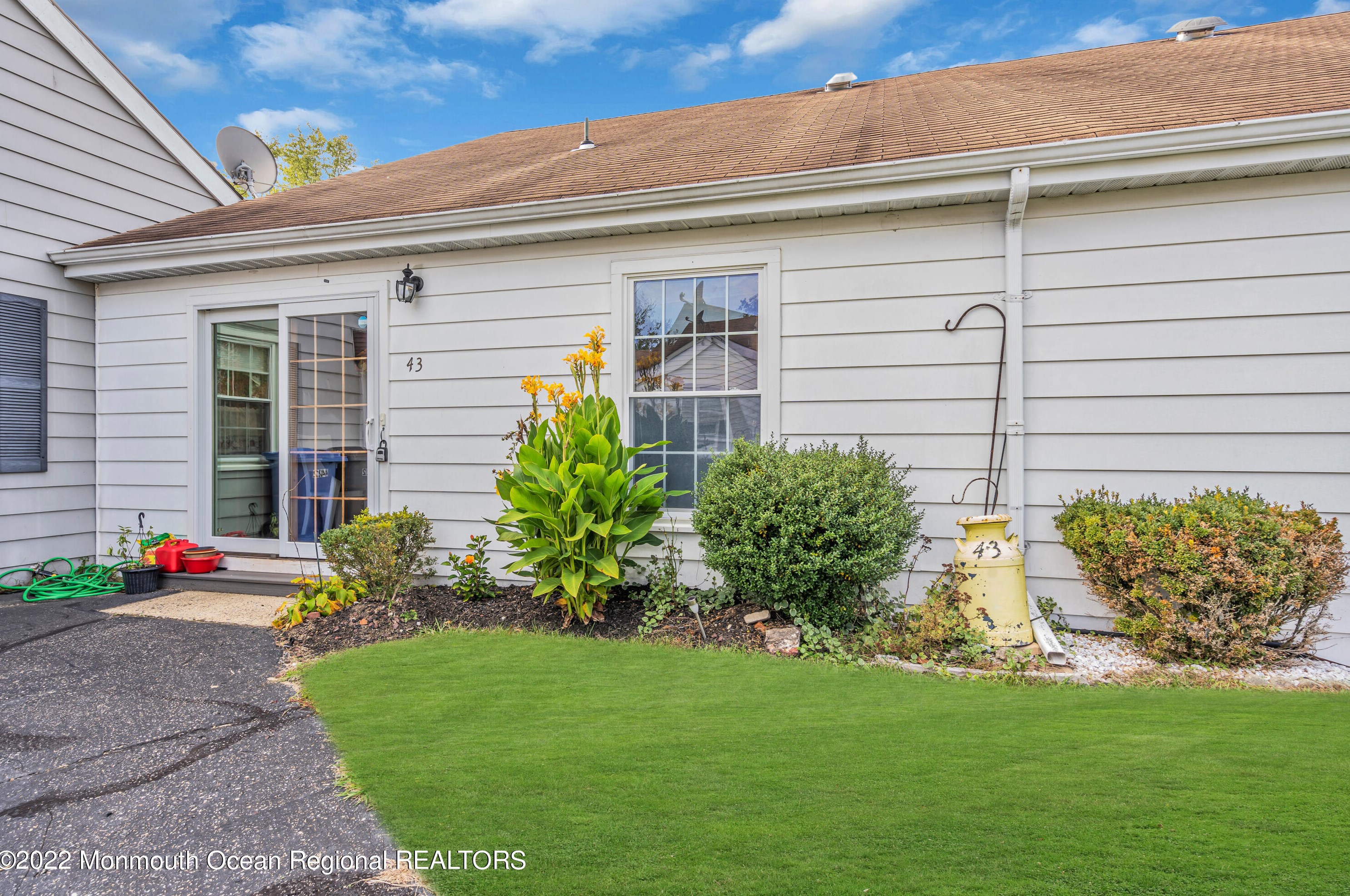 43 Dover Walk, Toms River NJ  08753-4108 exterior