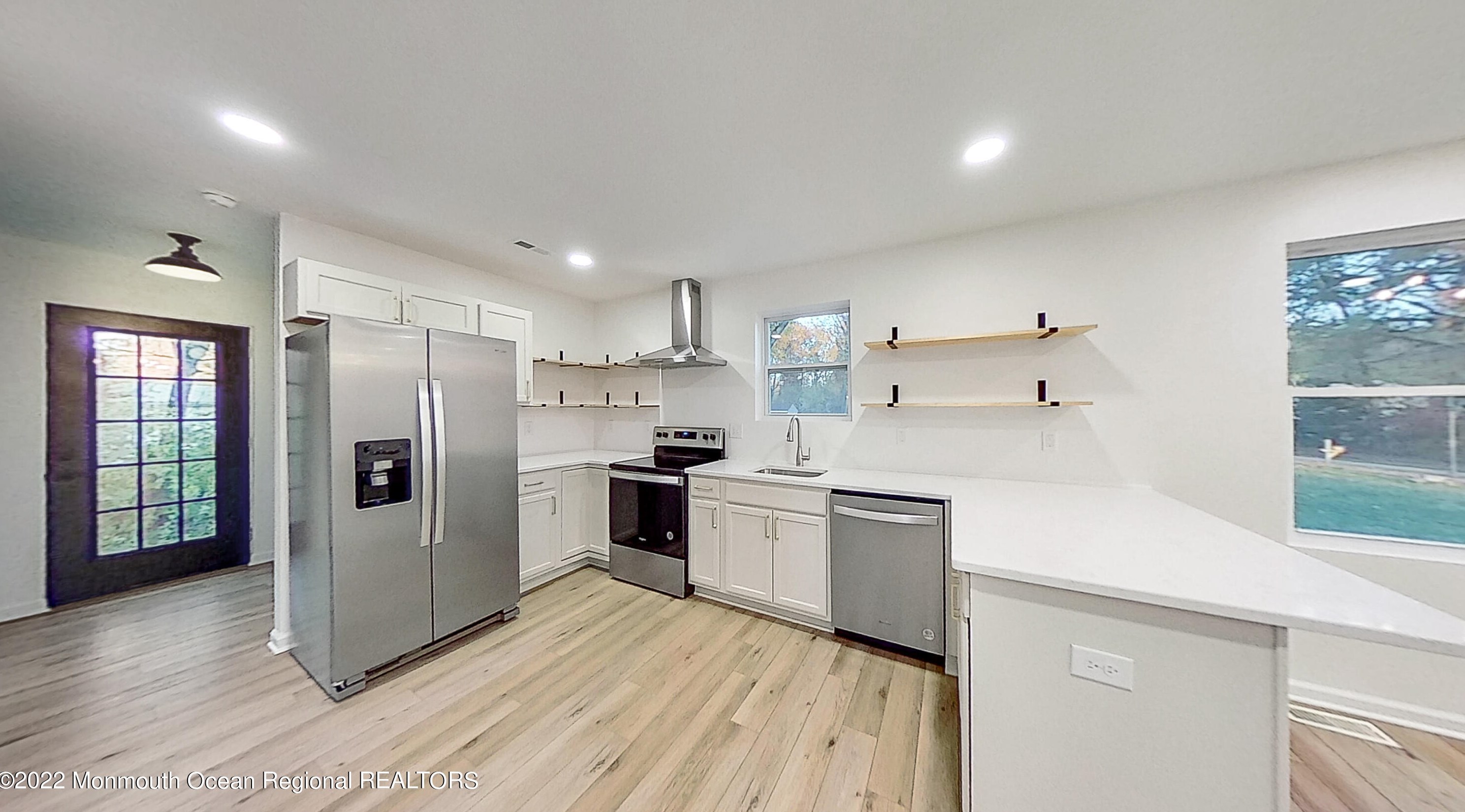 221 Truman Ave, Aura NJ  08028-3394 exterior