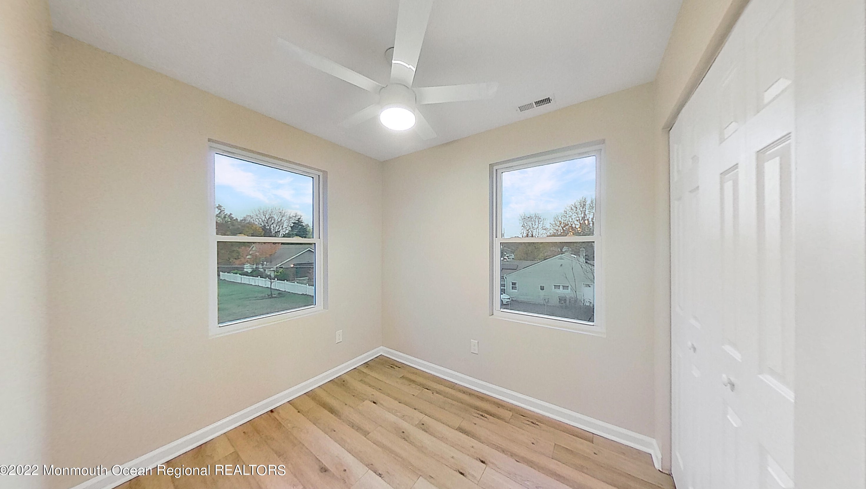 221 Truman Ave, Aura NJ  08028-3394 exterior