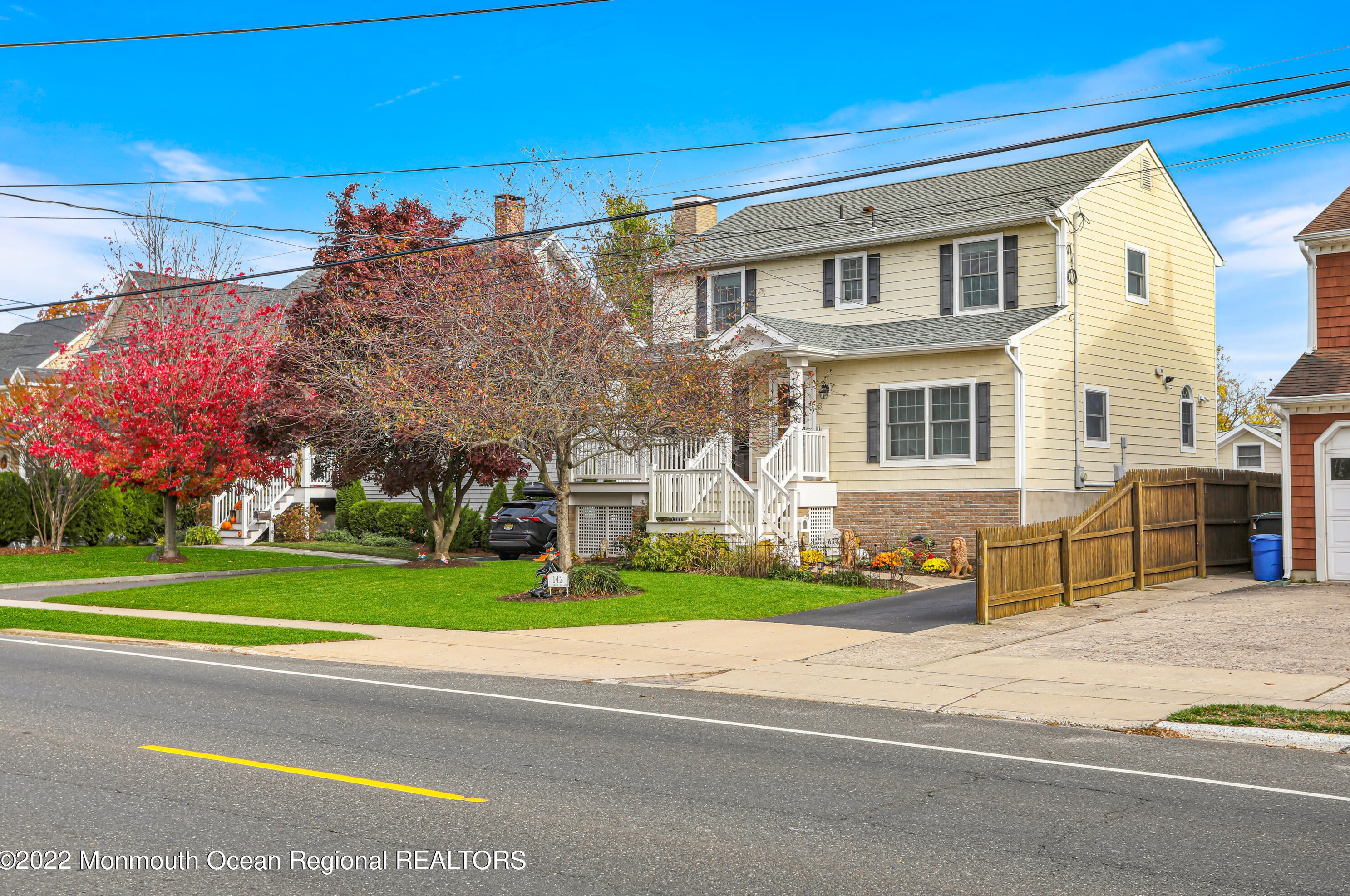 142 Union Ave, Wall Township NJ  07762-1051 exterior