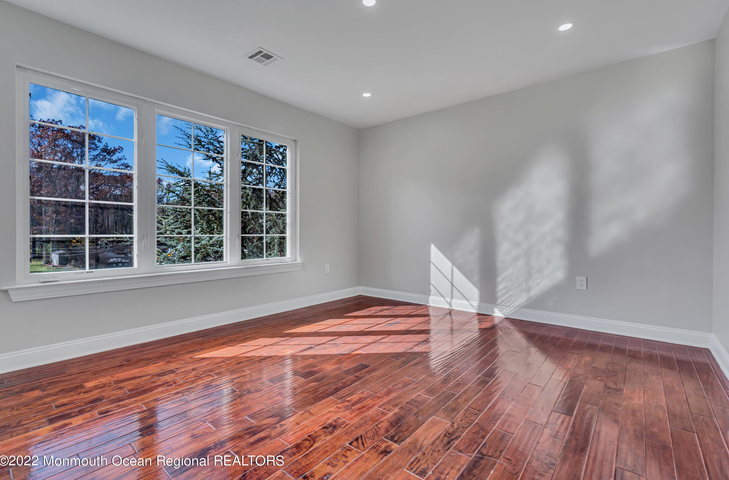 250 Lemon Rd, Wall Township NJ  07727-3539 exterior