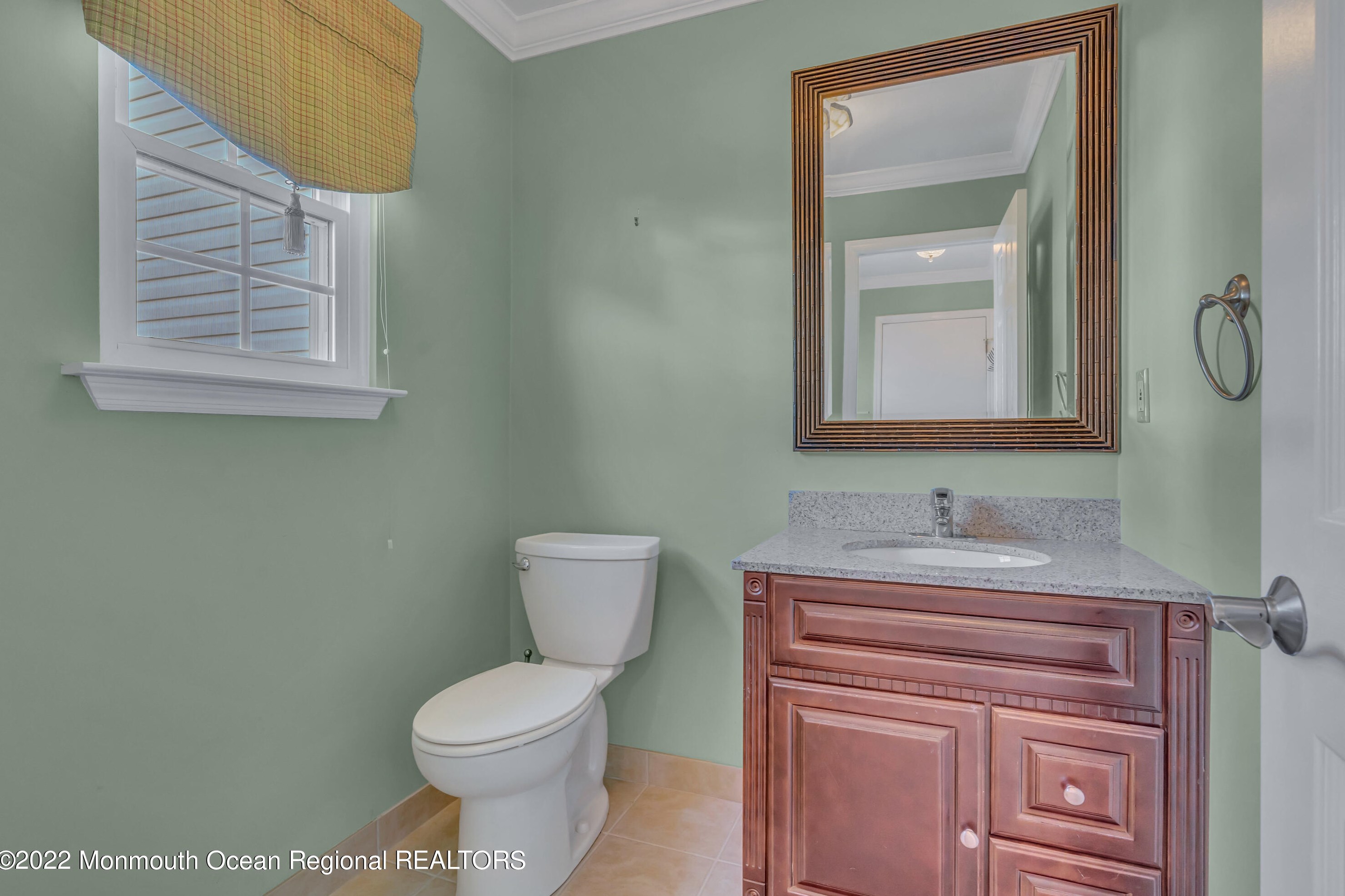 6 Pointe Cir, Wall Township NJ  07753-7933 exterior
