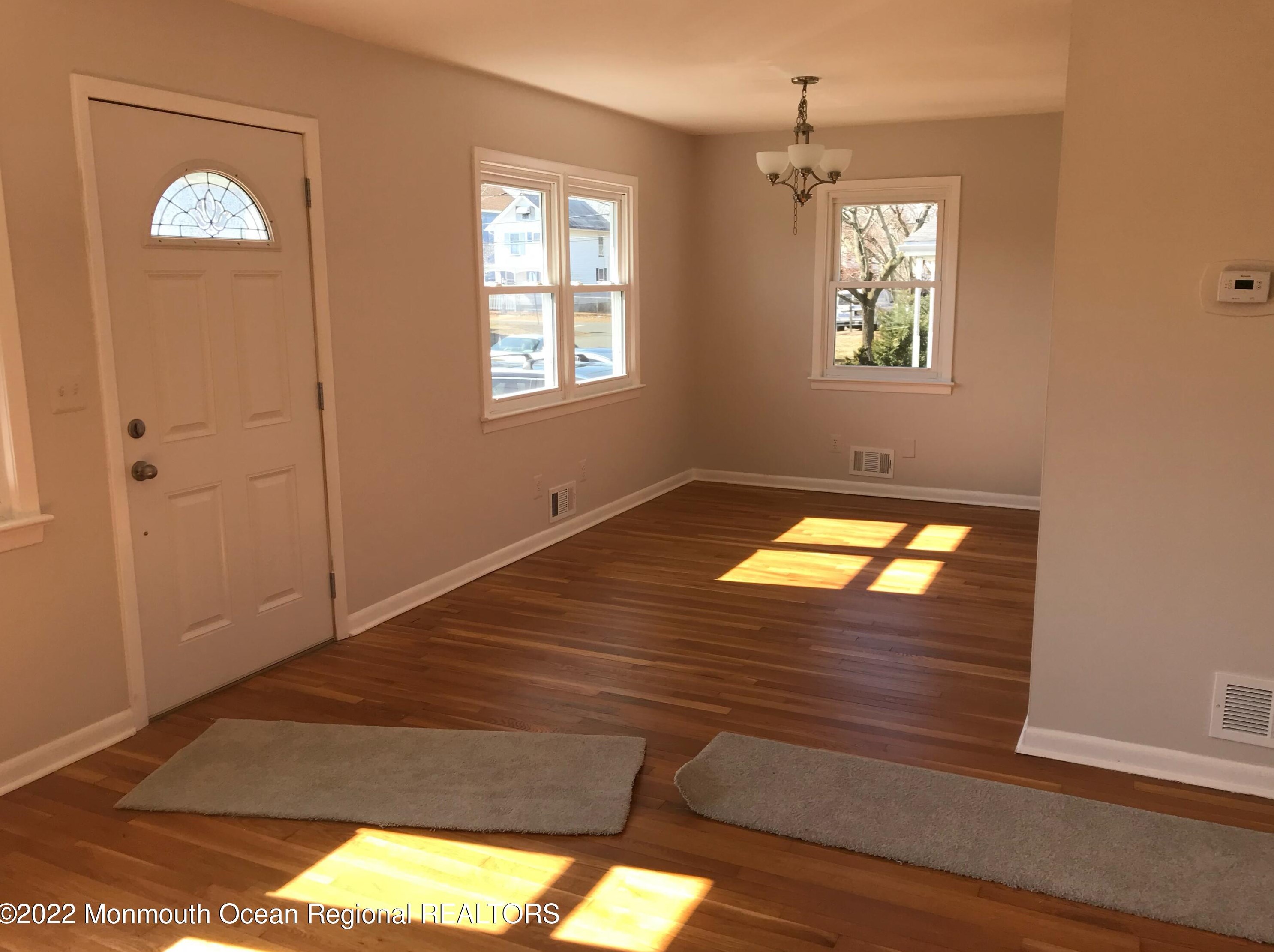 21 1st St, Keyport NJ  07735 exterior