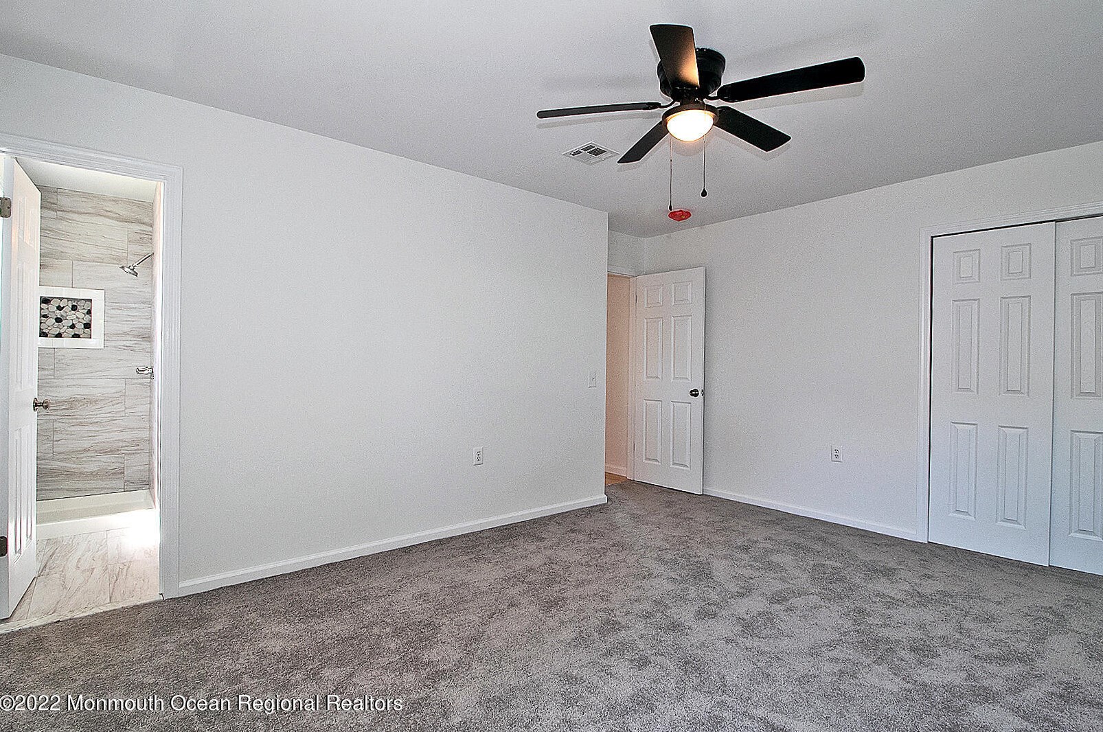 11 Lismore Dr, Toms River NJ  08757-5947 exterior