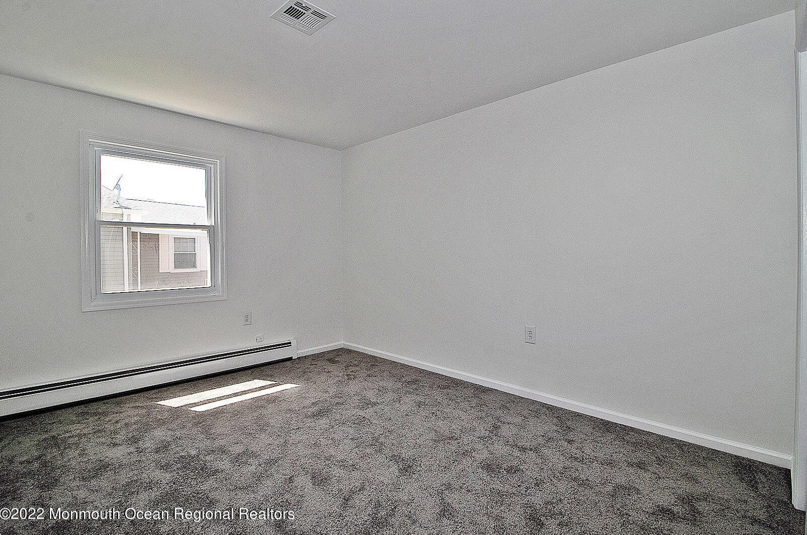 11 Lismore Dr, Toms River NJ  08757-5947 exterior