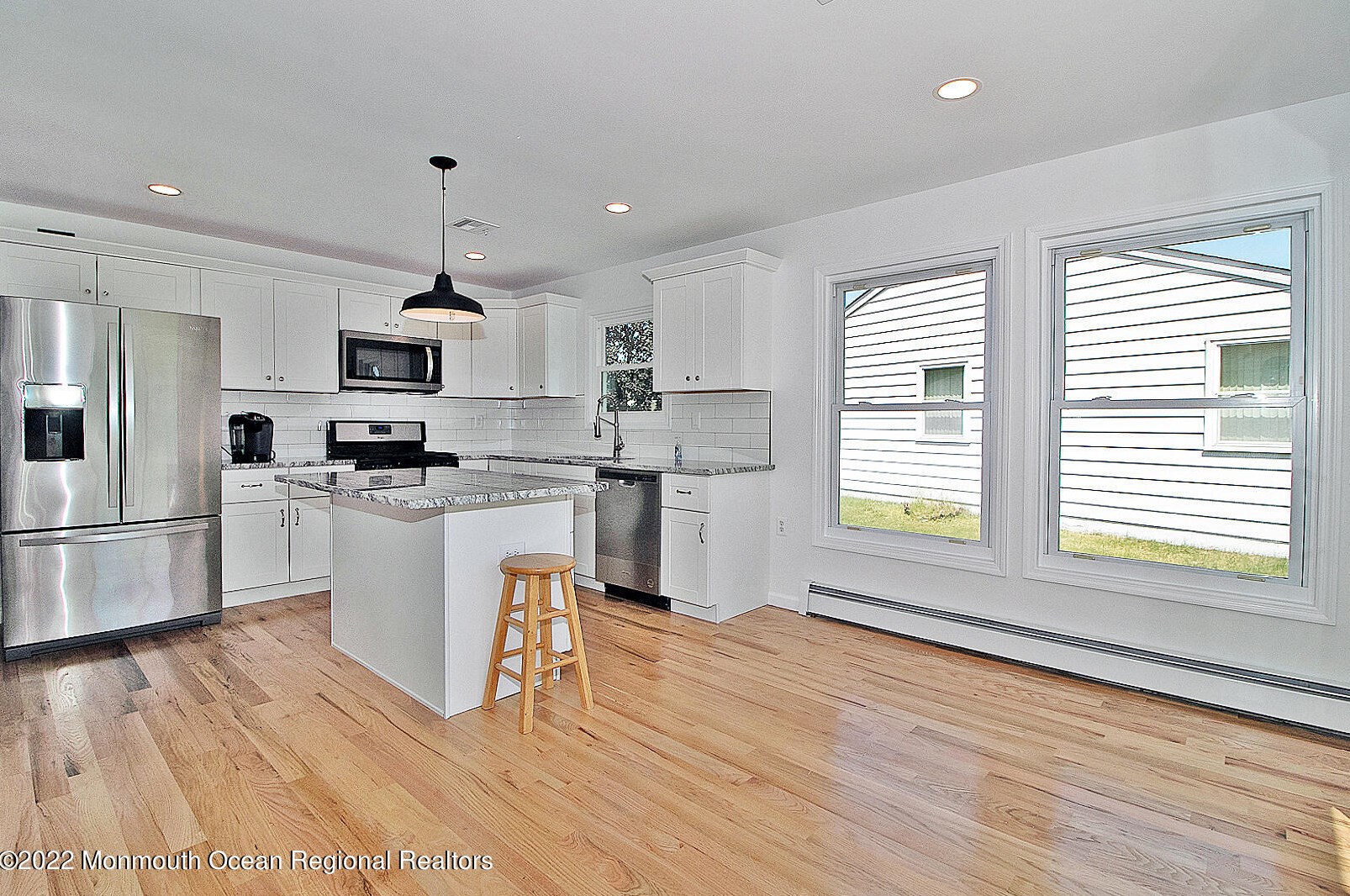 11 Lismore Dr, Toms River NJ  08757-5947 exterior