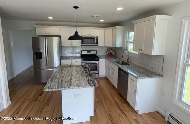 11 Lismore Dr, Toms River NJ  08757-5947 exterior