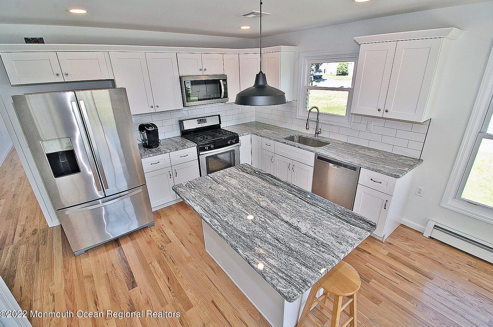 11 Lismore Dr, Toms River NJ  08757-5947 exterior