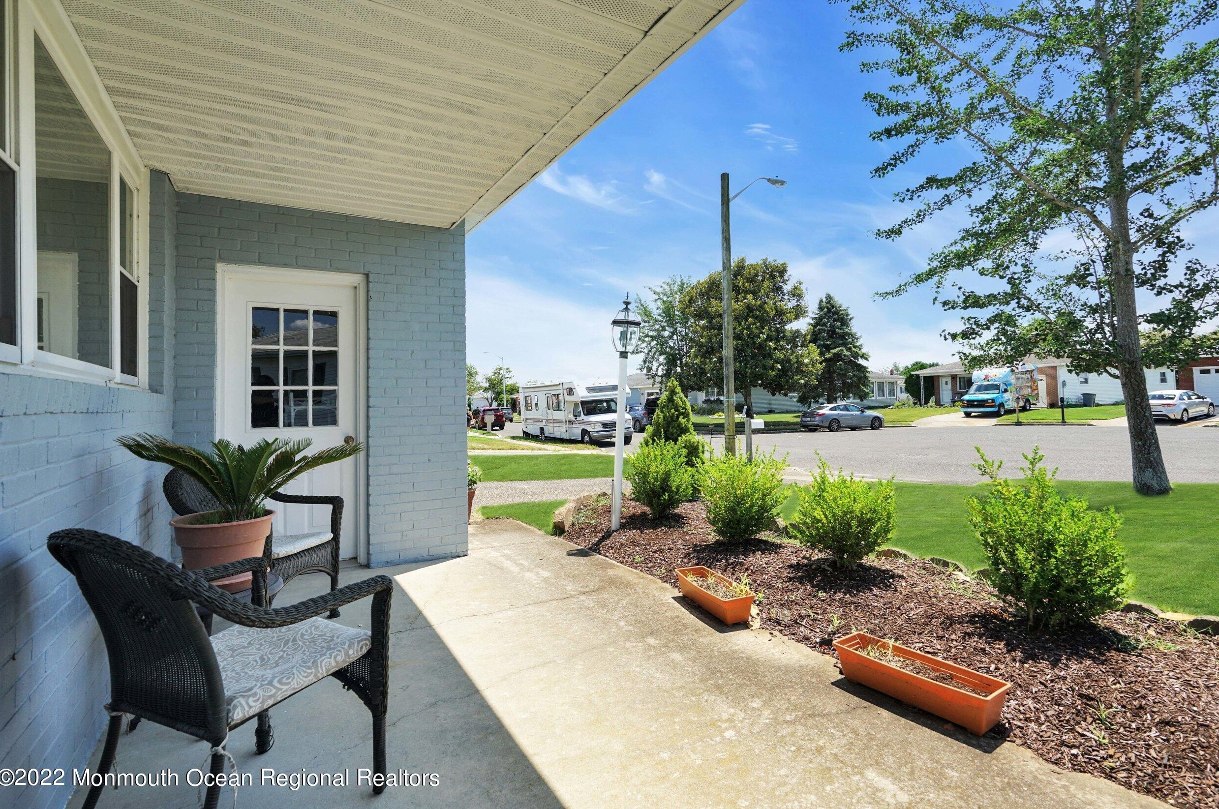 13 Miramar Ct, Toms River NJ  08757-3835 exterior