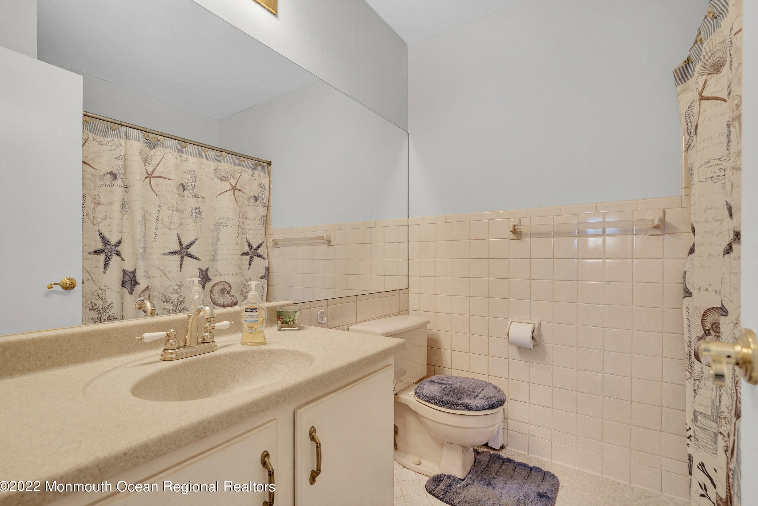 13 Miramar Ct, Toms River NJ  08757-3835 exterior