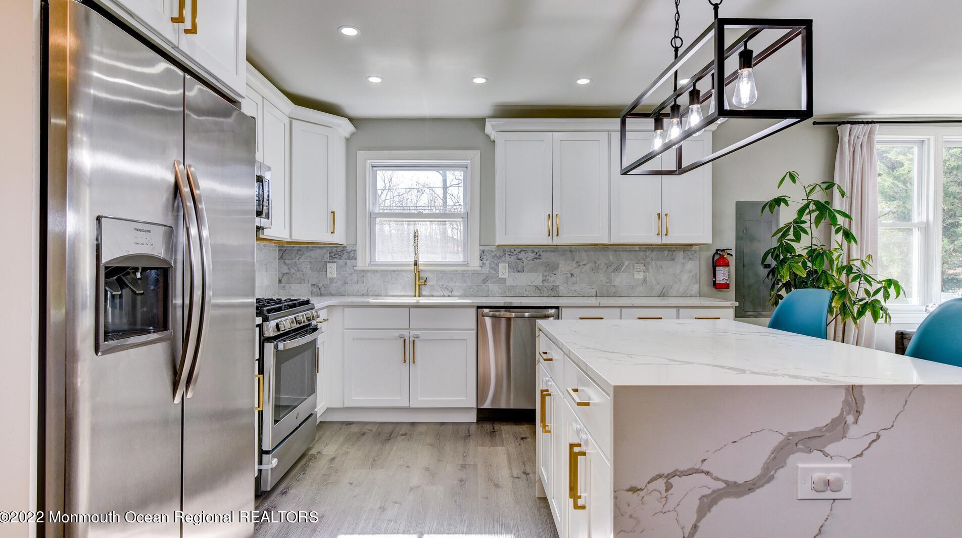 204 Paint Island Spring Rd, Millstone Township NJ  08510-7955 exterior
