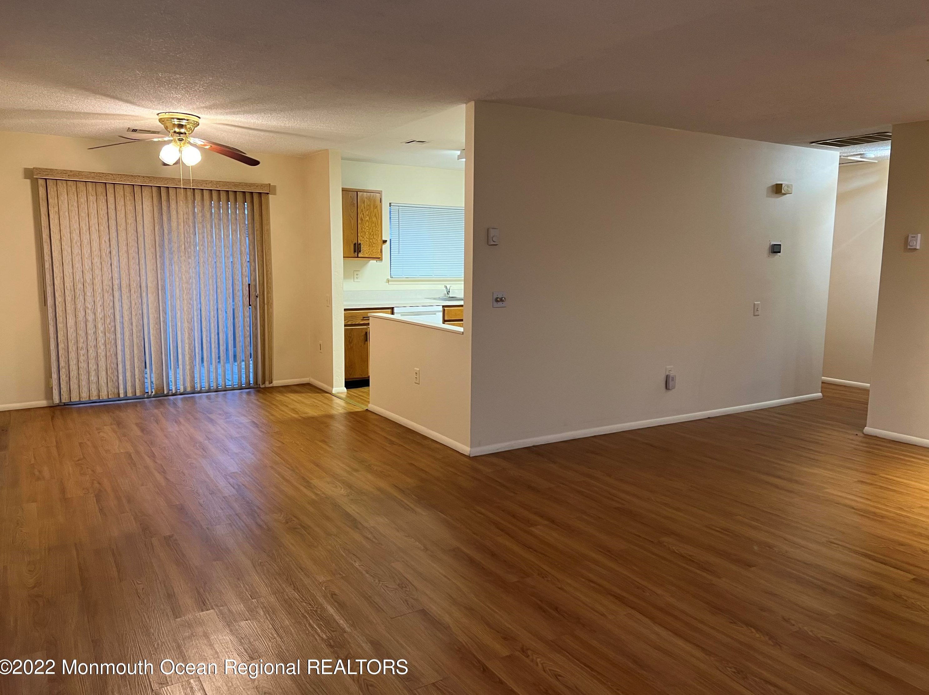 527 Belford Rd, Monroe Twp NJ 08831-7620 exterior