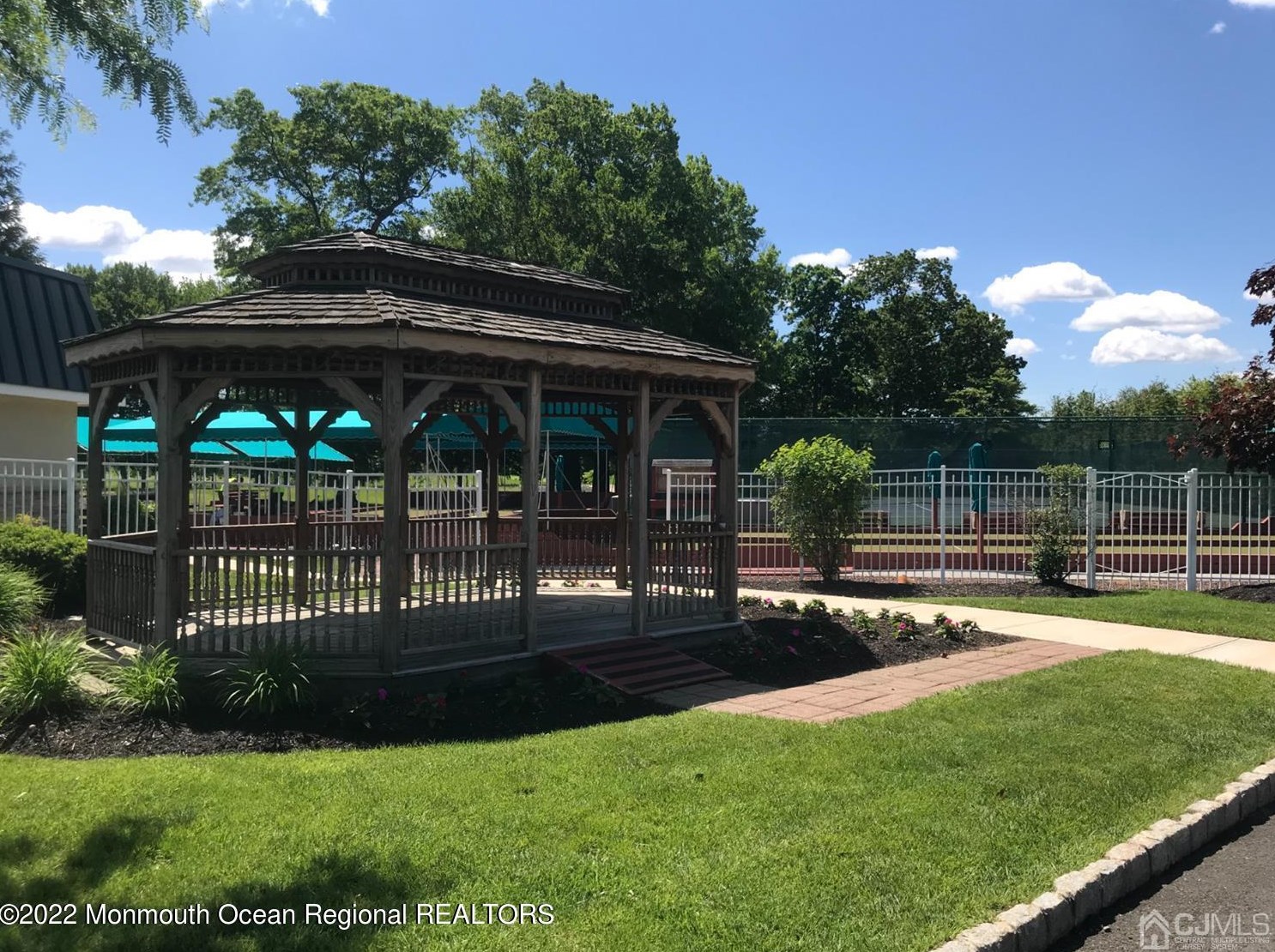 527 Belford Rd, Monroe Twp NJ 08831-7620 exterior