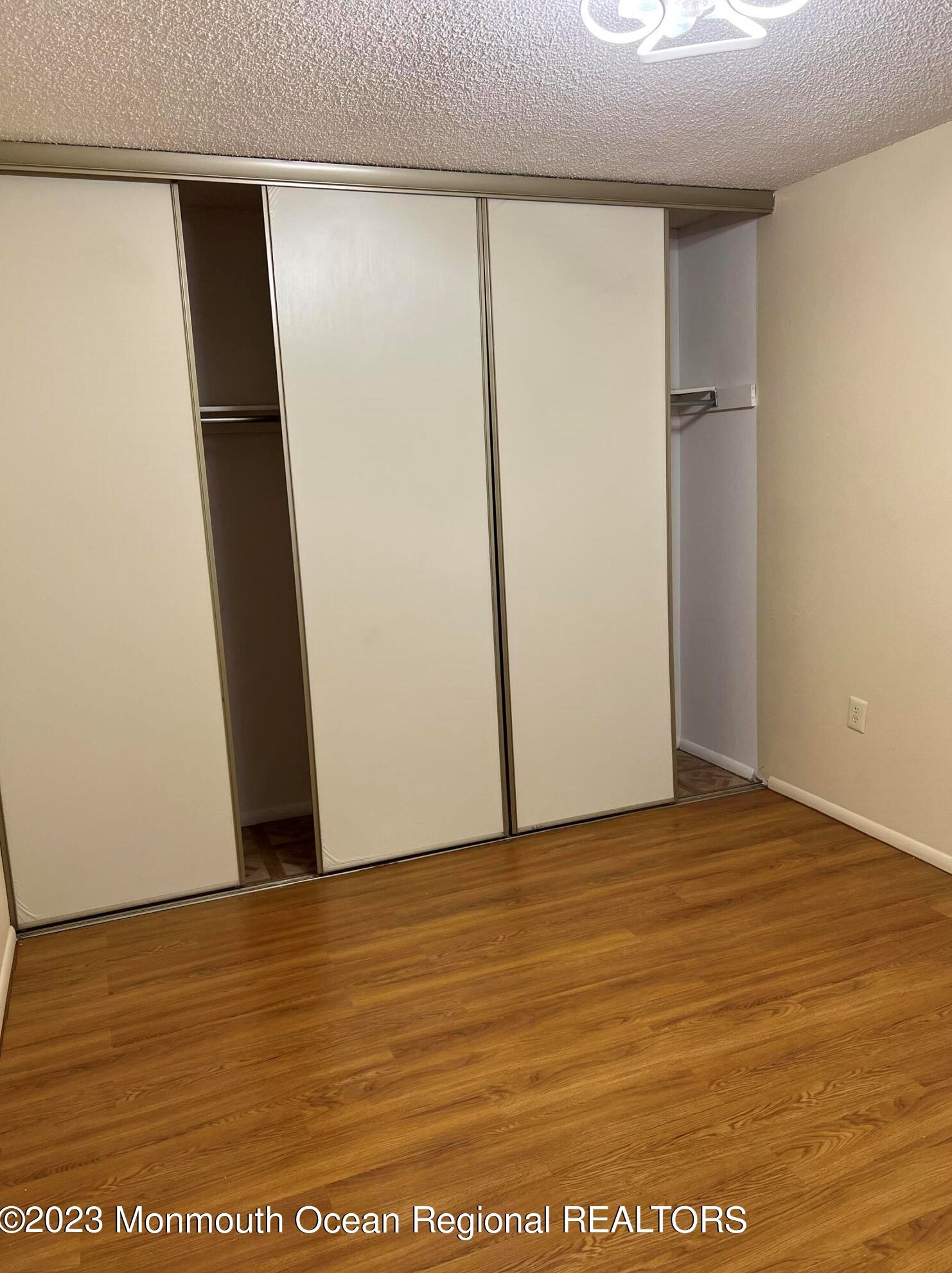 527 Belford Rd, Monroe Twp NJ 08831-7620 exterior