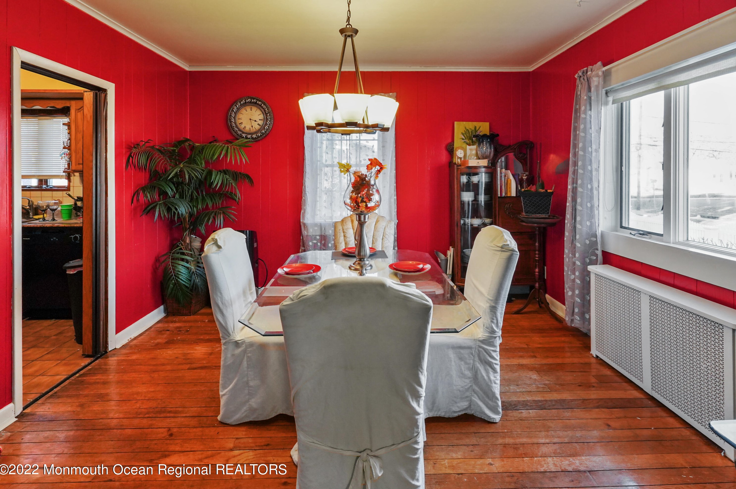 9 Waackaack Ave, Ideal Beach NJ  07734-1505 exterior