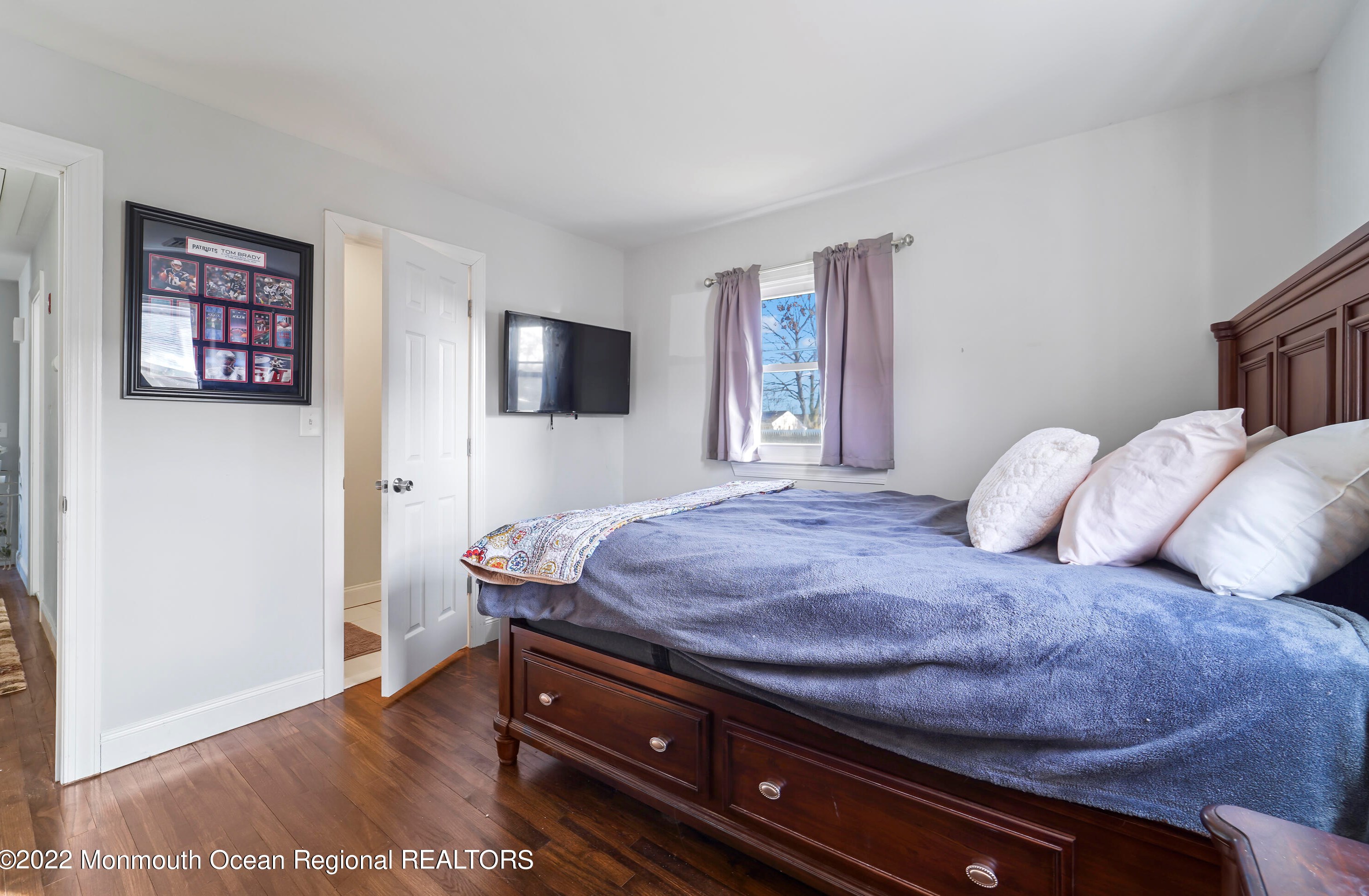 1037 Ensign Ave, Beachwood NJ  08722-2312 exterior