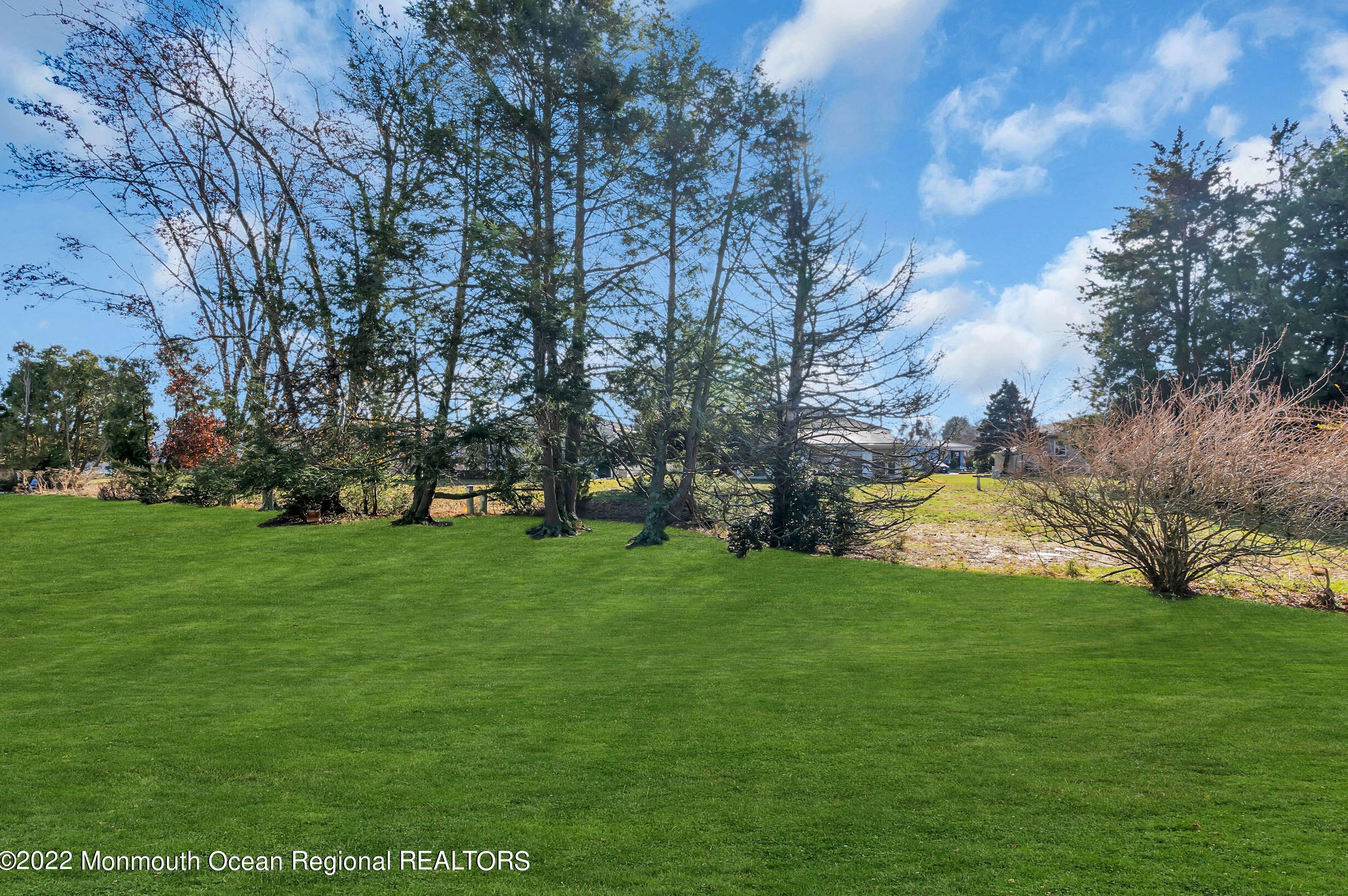 143 Bonaire Dr, Toms River NJ  08757-3826 exterior