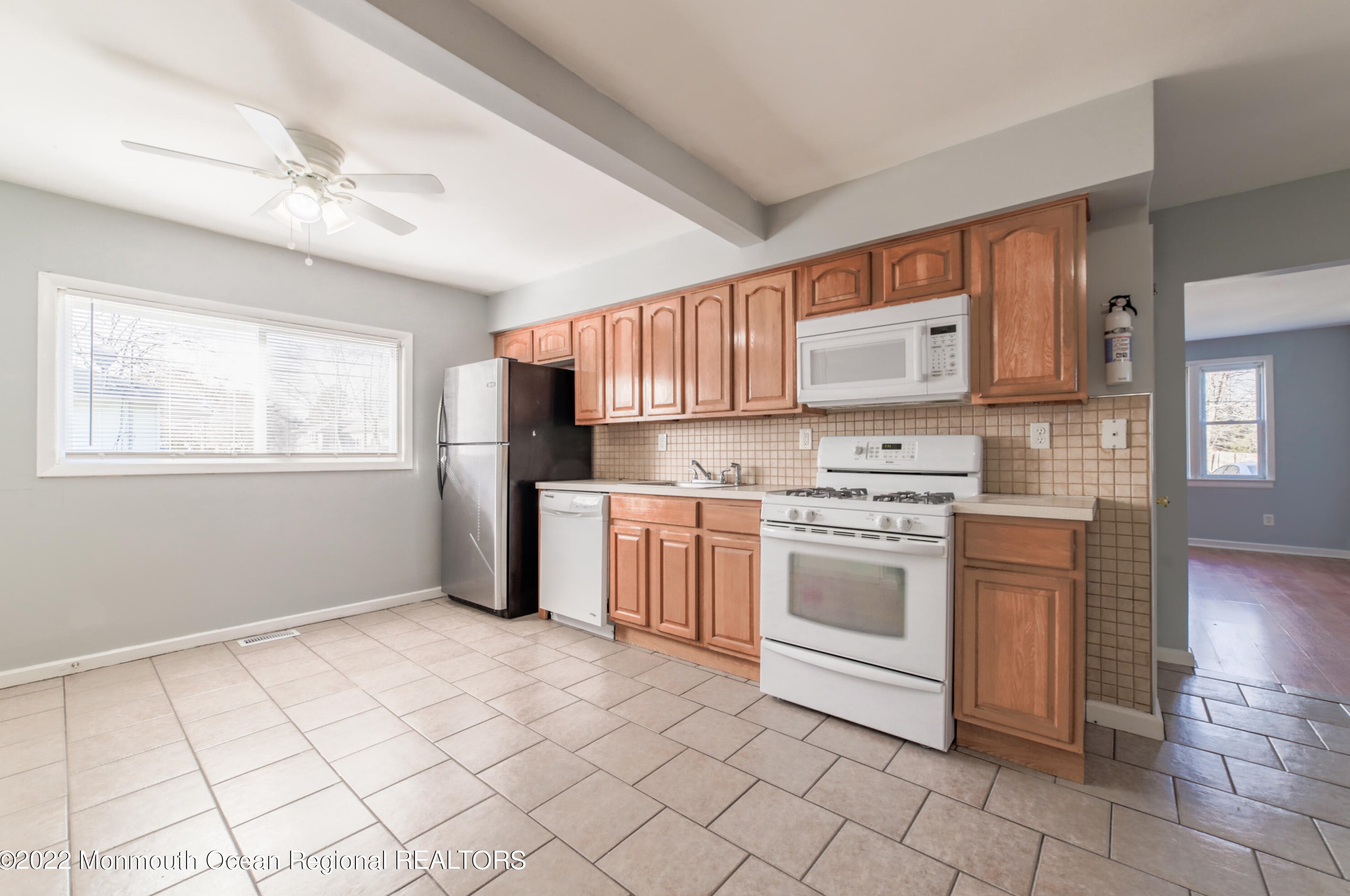 61 Monroe St, Keyport NJ  07735-2019 exterior