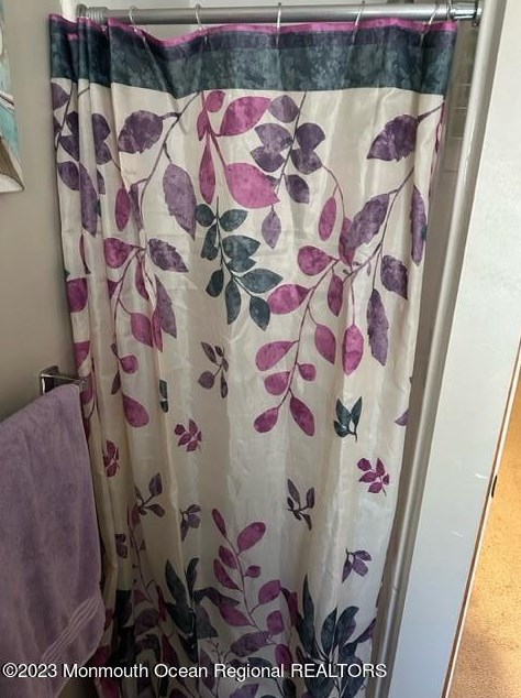 27 Fox Ave, Ideal Beach NJ  07734-1246 exterior