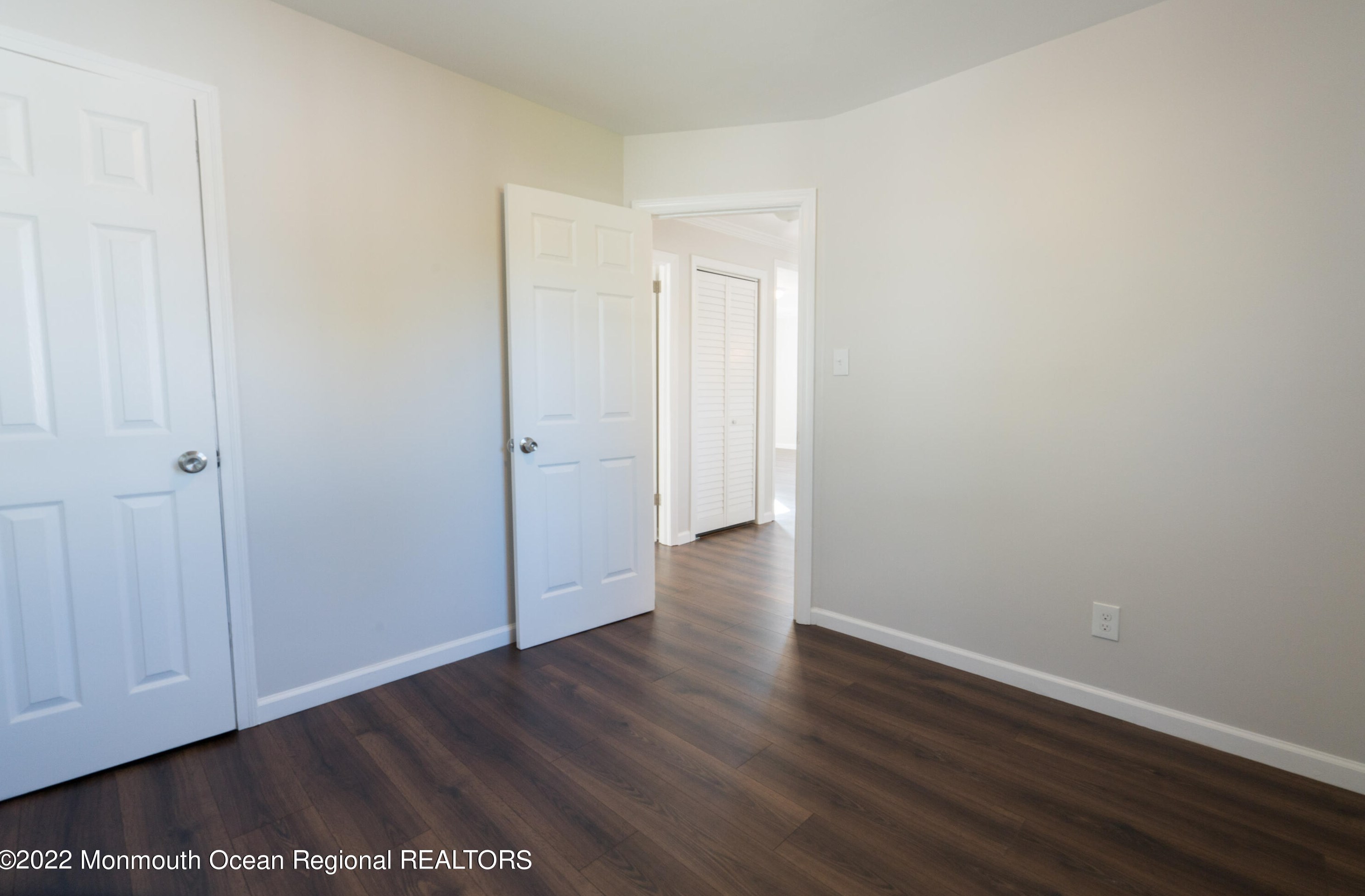 509 Main St, Millstone NJ  08876-3113 exterior