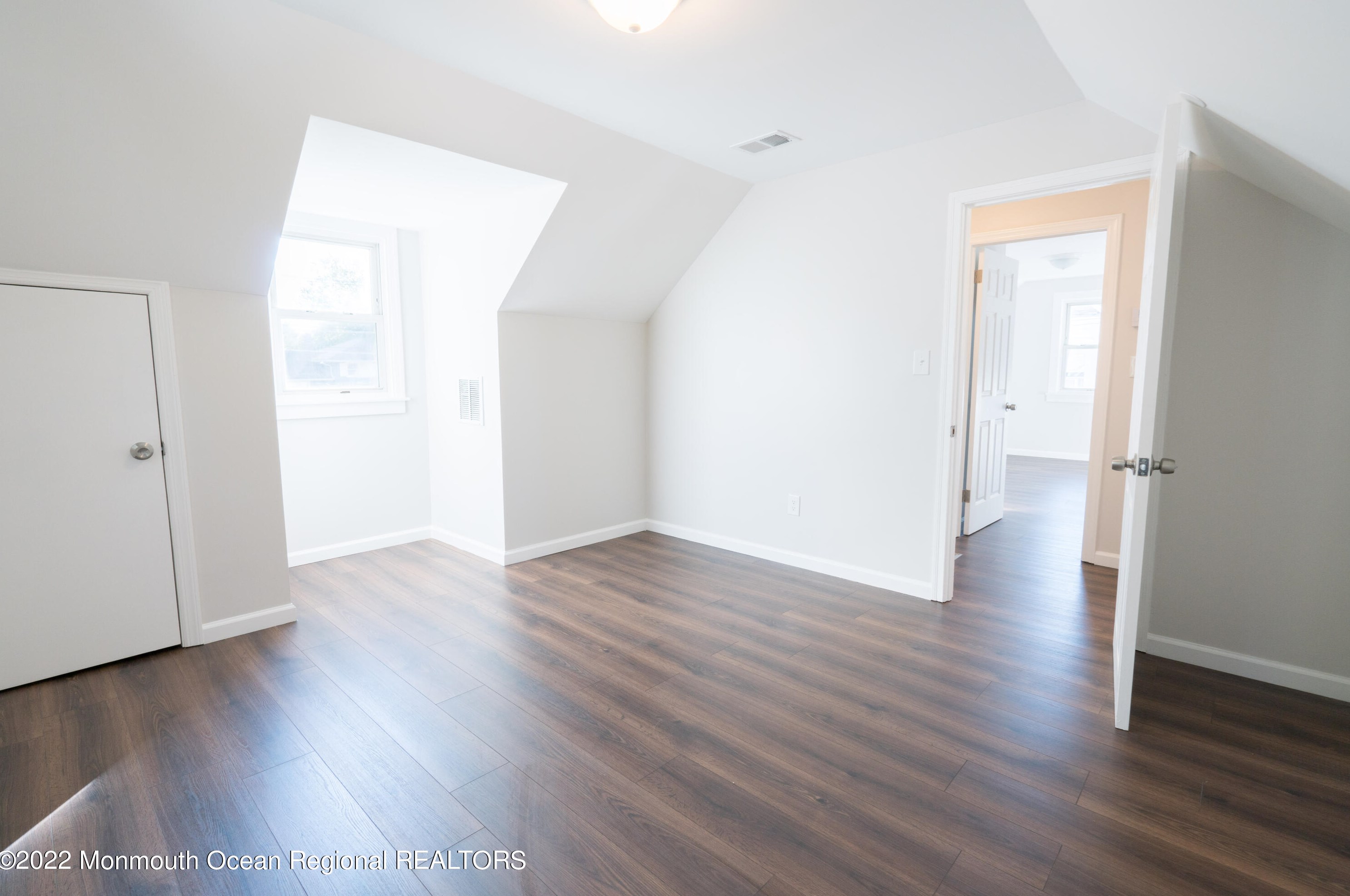 509 Main St, Millstone NJ  08876-3113 exterior