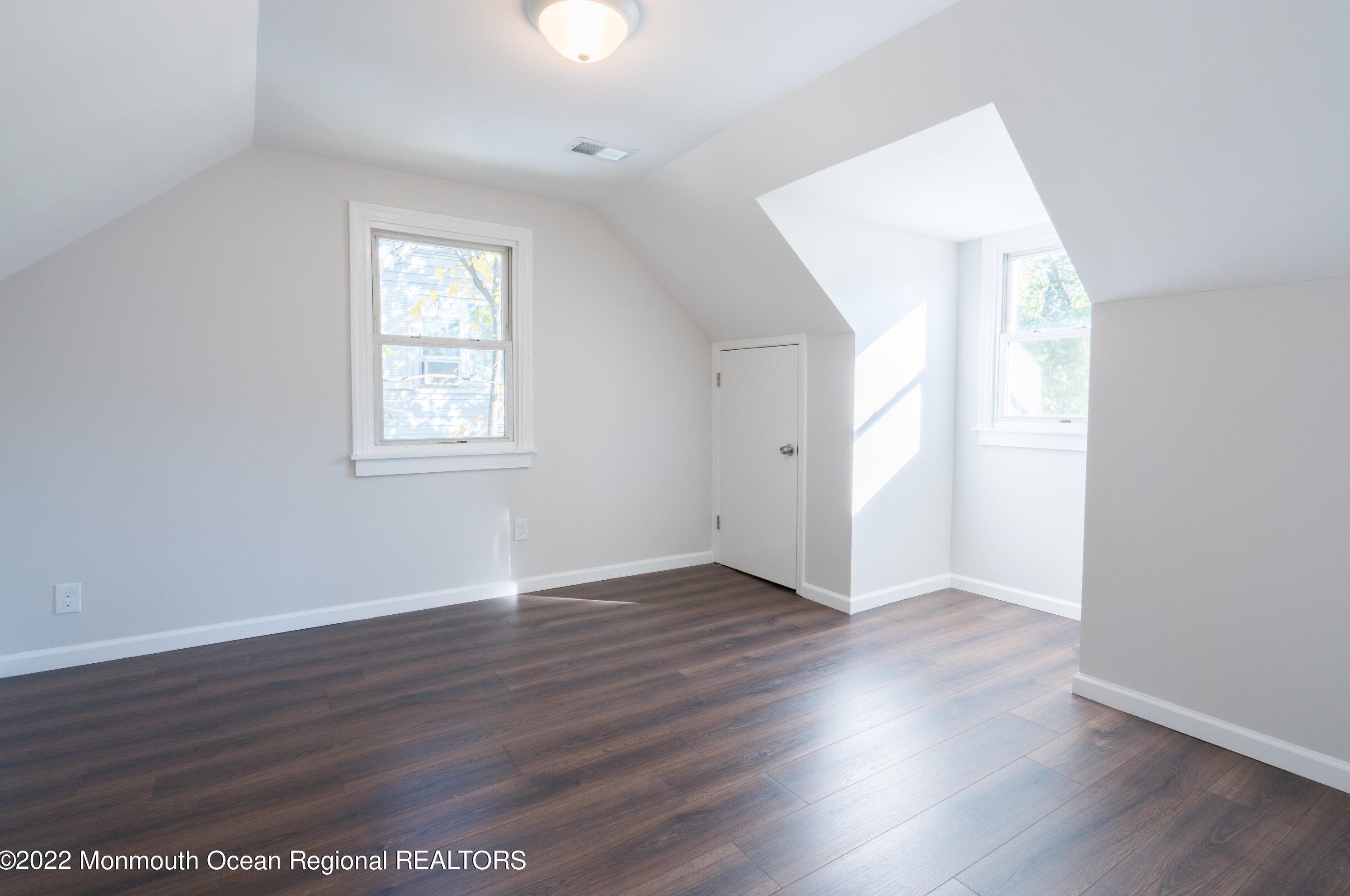 509 Main St, Millstone NJ  08876-3113 exterior