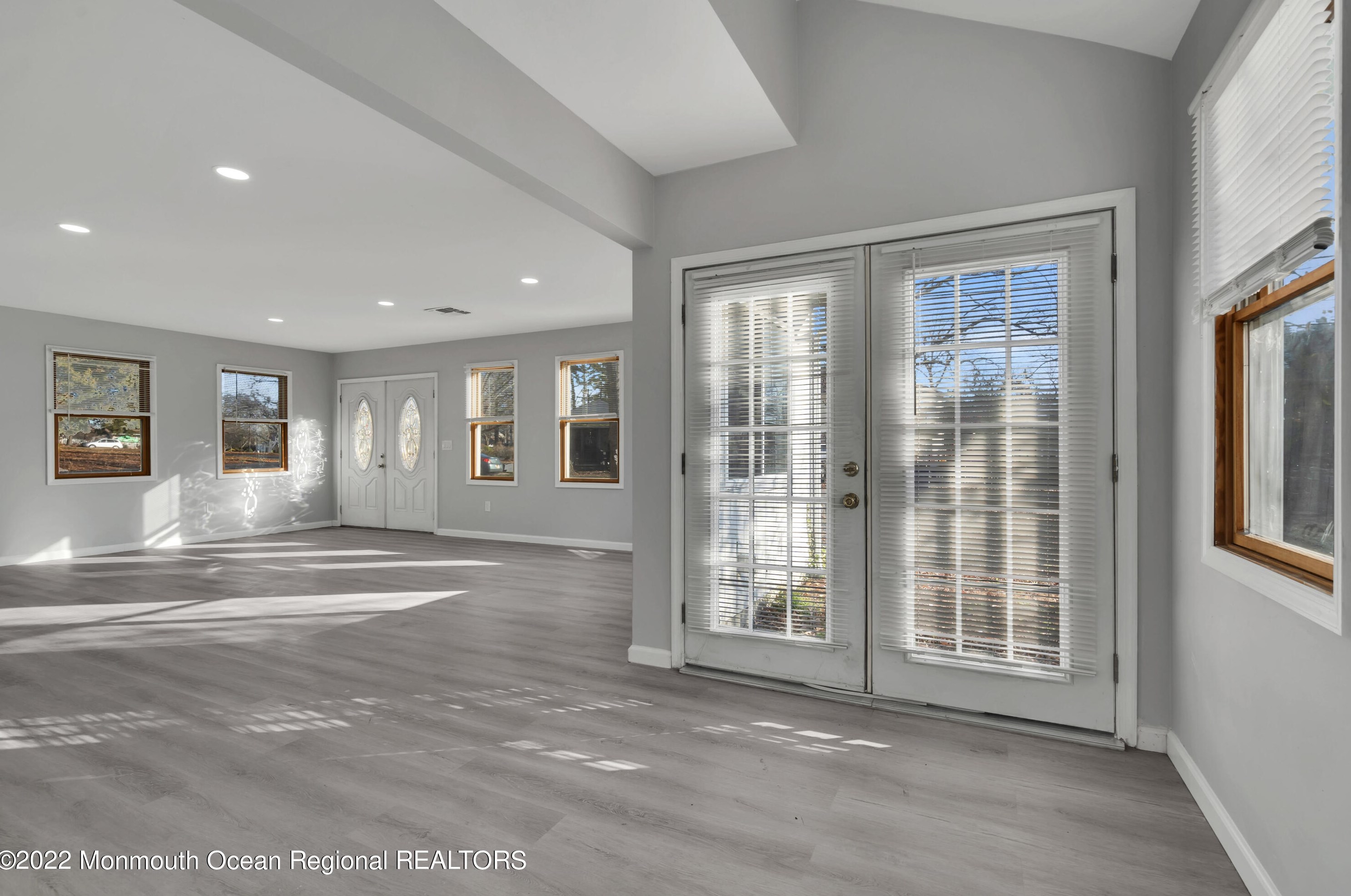 58 Chadwick Ave, Toms River NJ  08753-7176 exterior