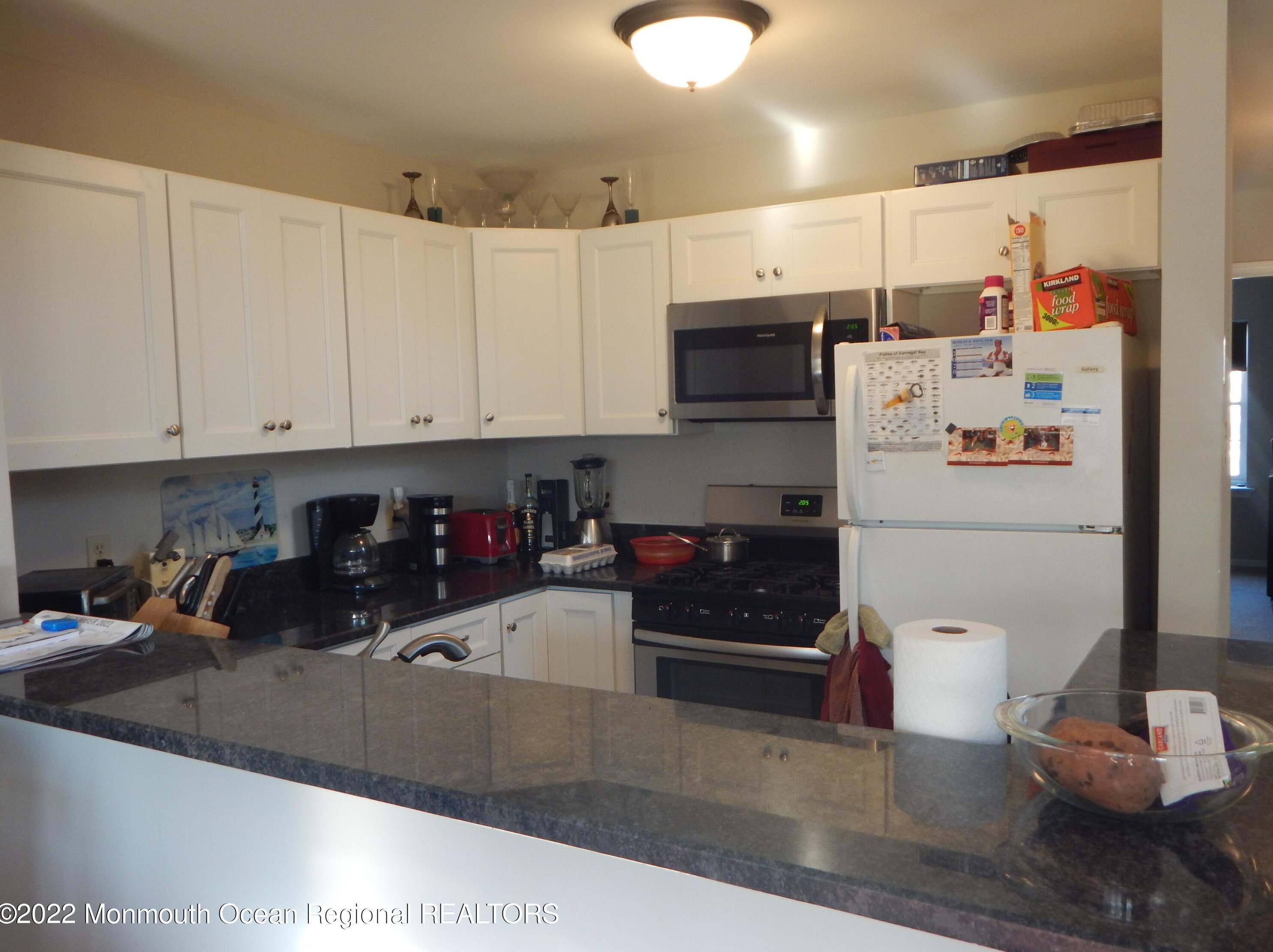 1 Westchester Dr, Tuckerton NJ  08087-3008 exterior