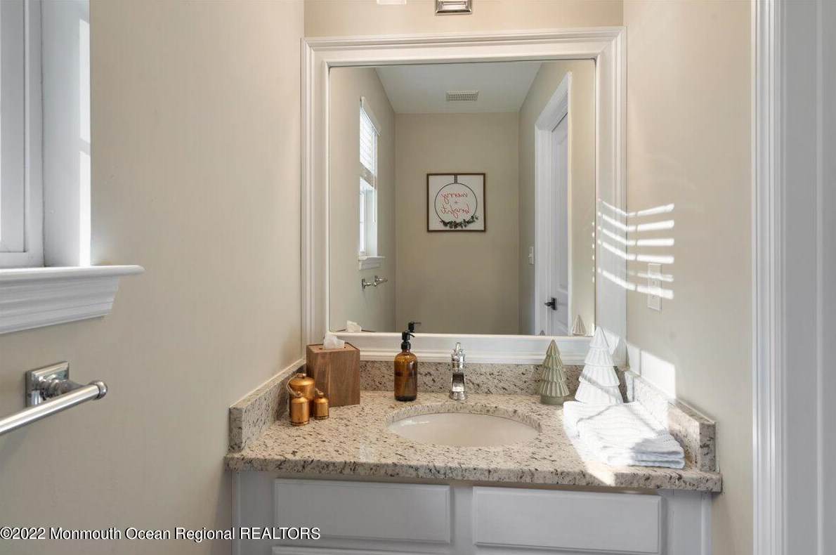 7 Springgate Ct, Tuckerton NJ  08087-3629 exterior