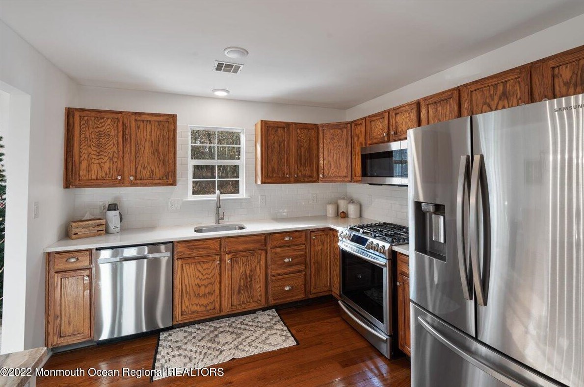 7 Springgate Ct, Tuckerton NJ  08087-3629 exterior