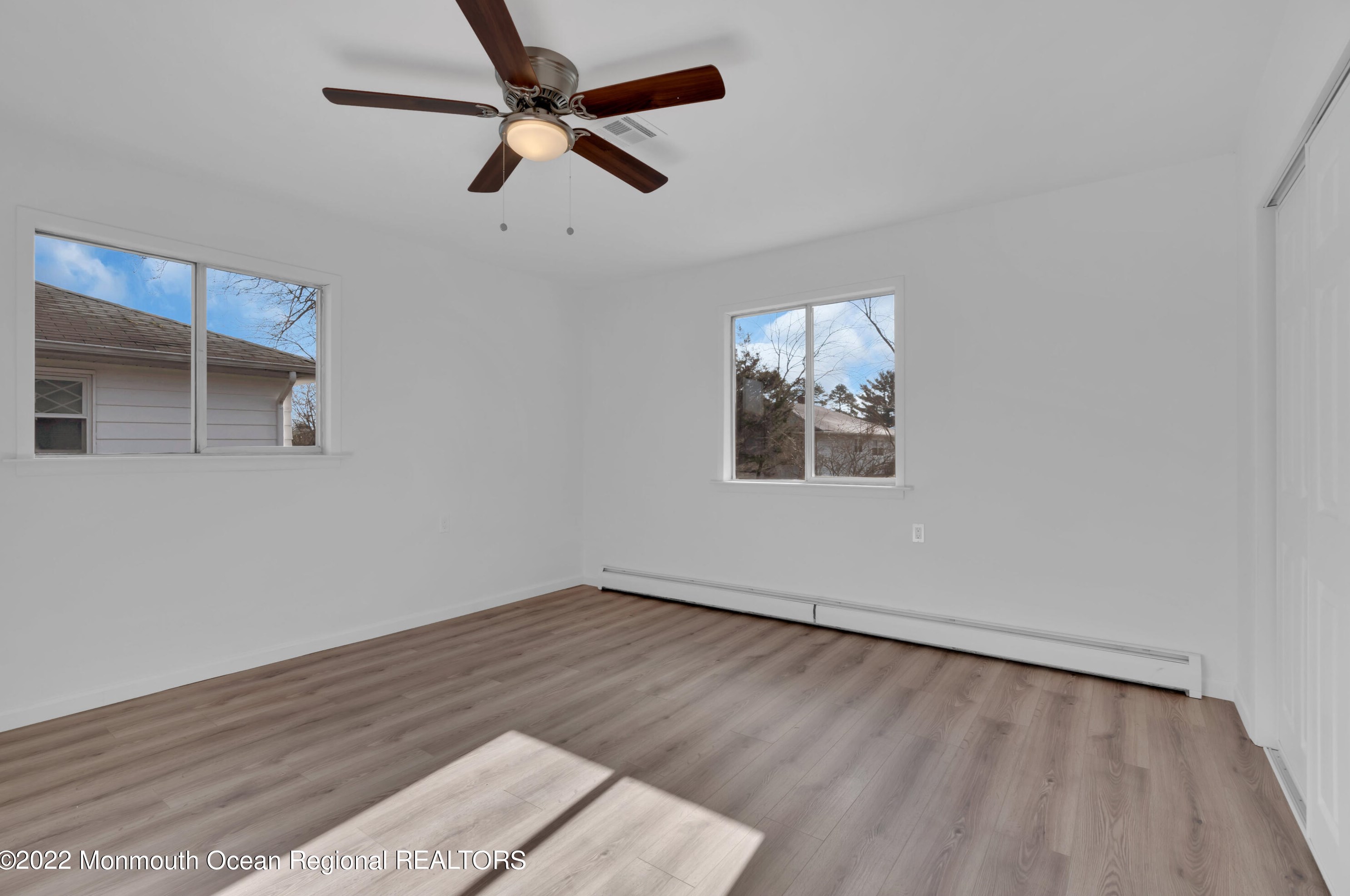 31 Frederiksted St, Toms River NJ  08757-4633 exterior