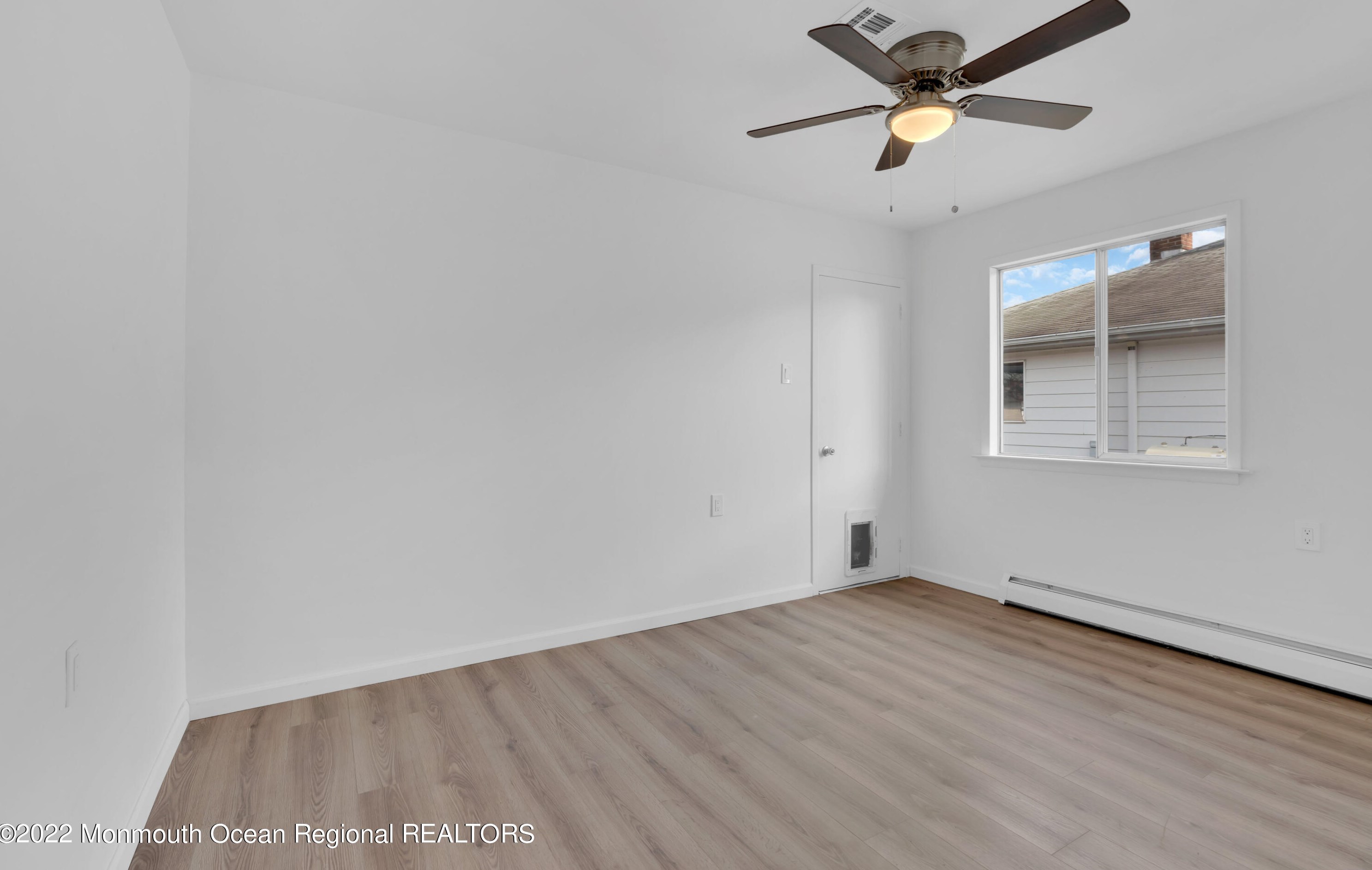 31 Frederiksted St, Toms River NJ  08757-4633 exterior