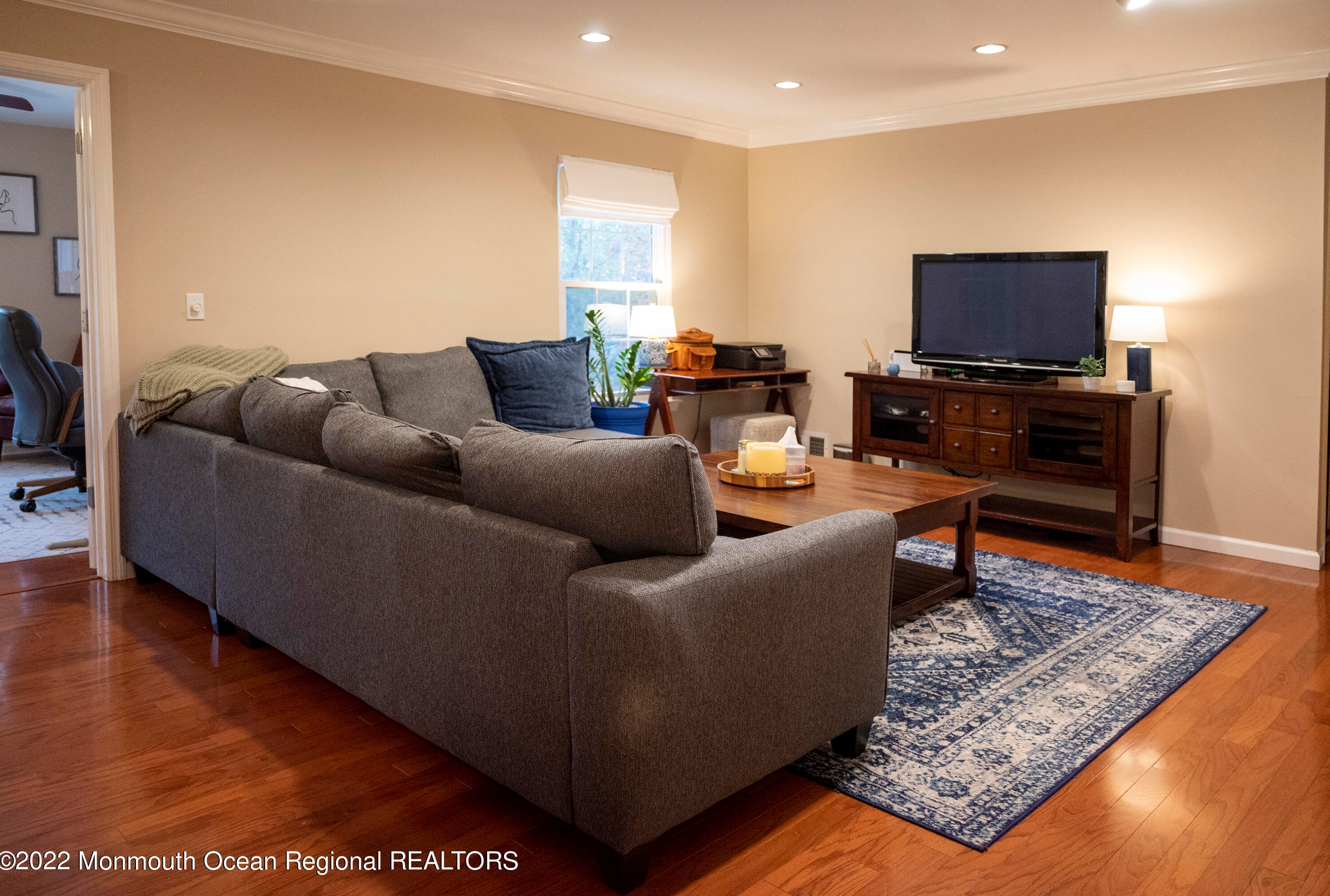 511 Harding Rd, East Freehold NJ 07728-9004 exterior