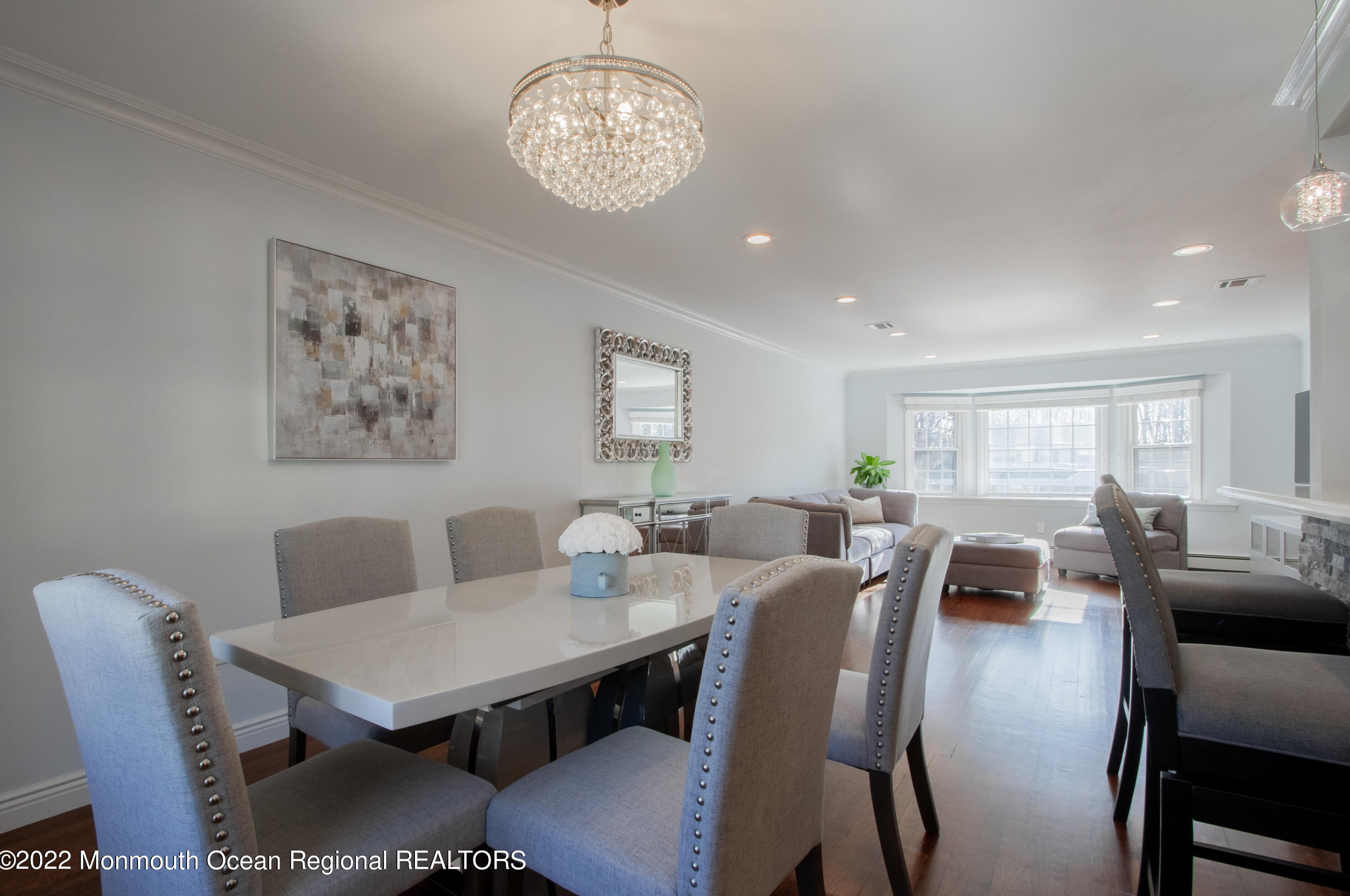 5 Roanoke Rd, Matawan NJ 07747-3517 exterior