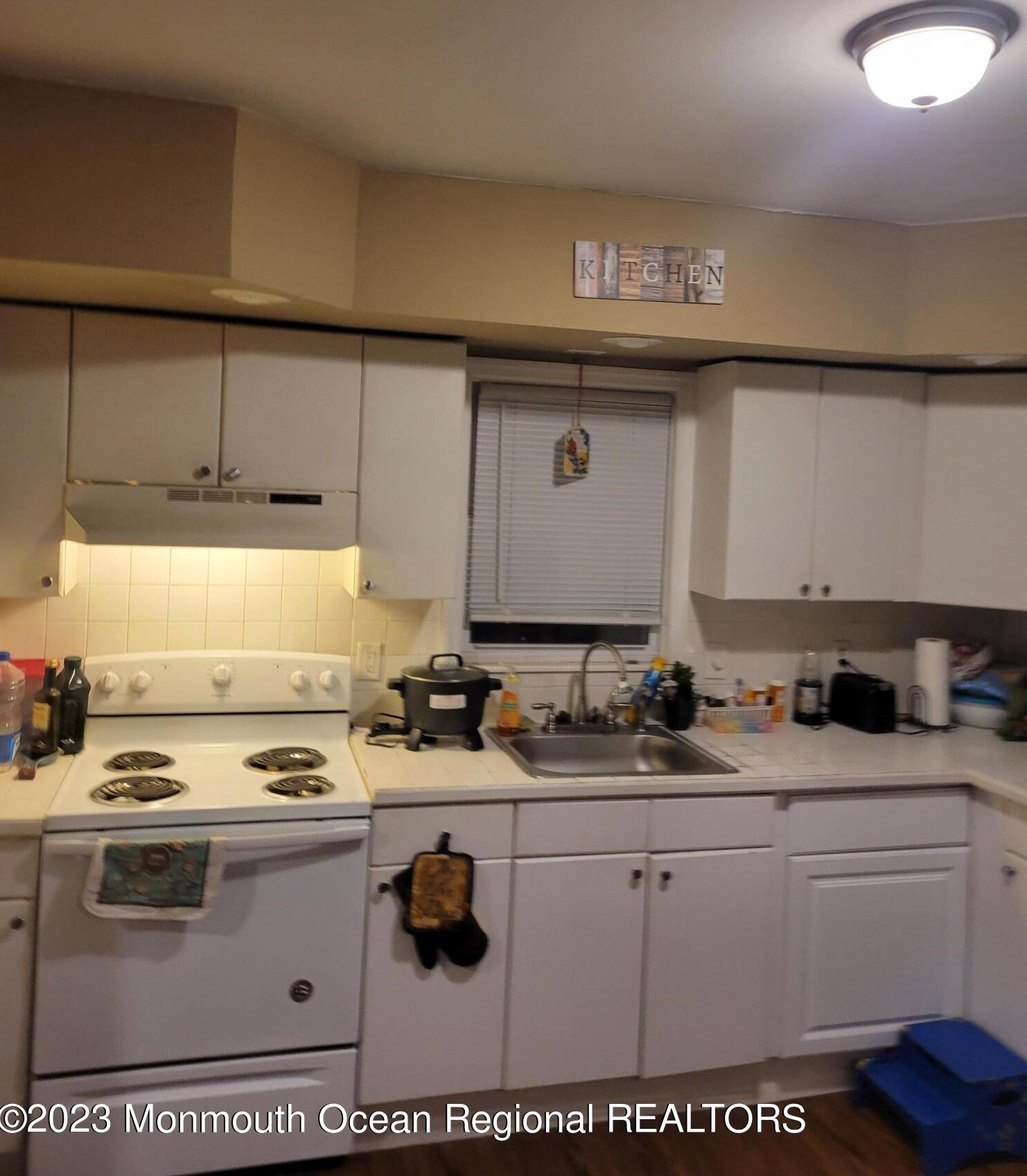 222 Twilight Ave, Ideal Beach NJ  07734-1960 exterior