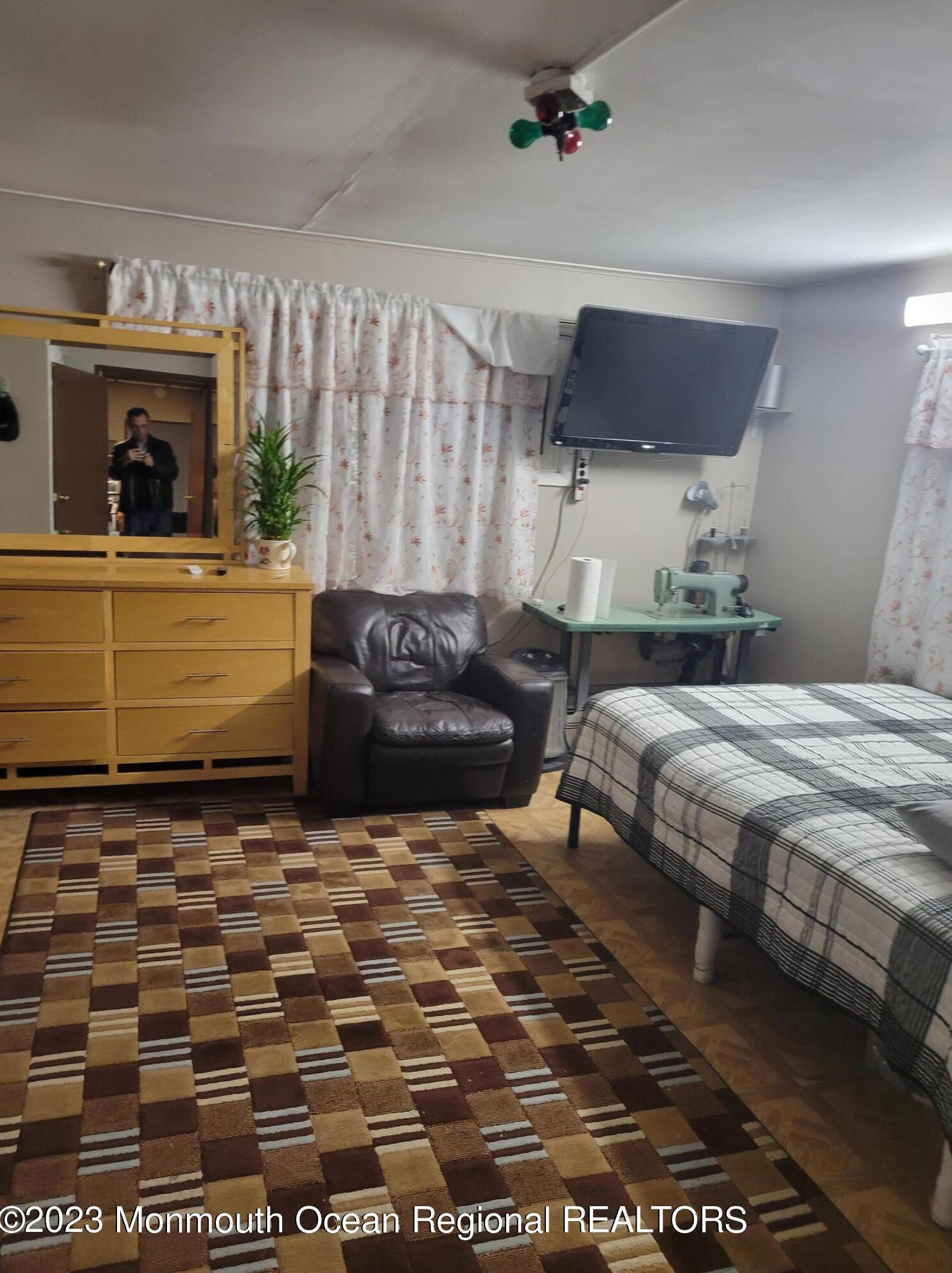 71 Lincoln Ct, Ideal Beach NJ  07734-1435 exterior