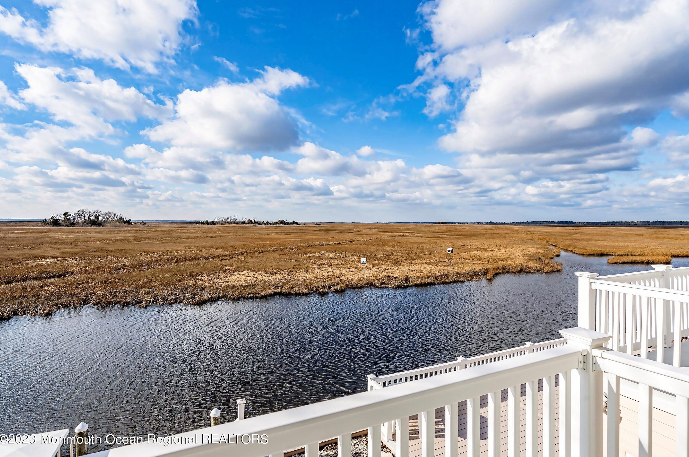 40 Portland Dr, Tuckerton NJ  08087-1213 exterior