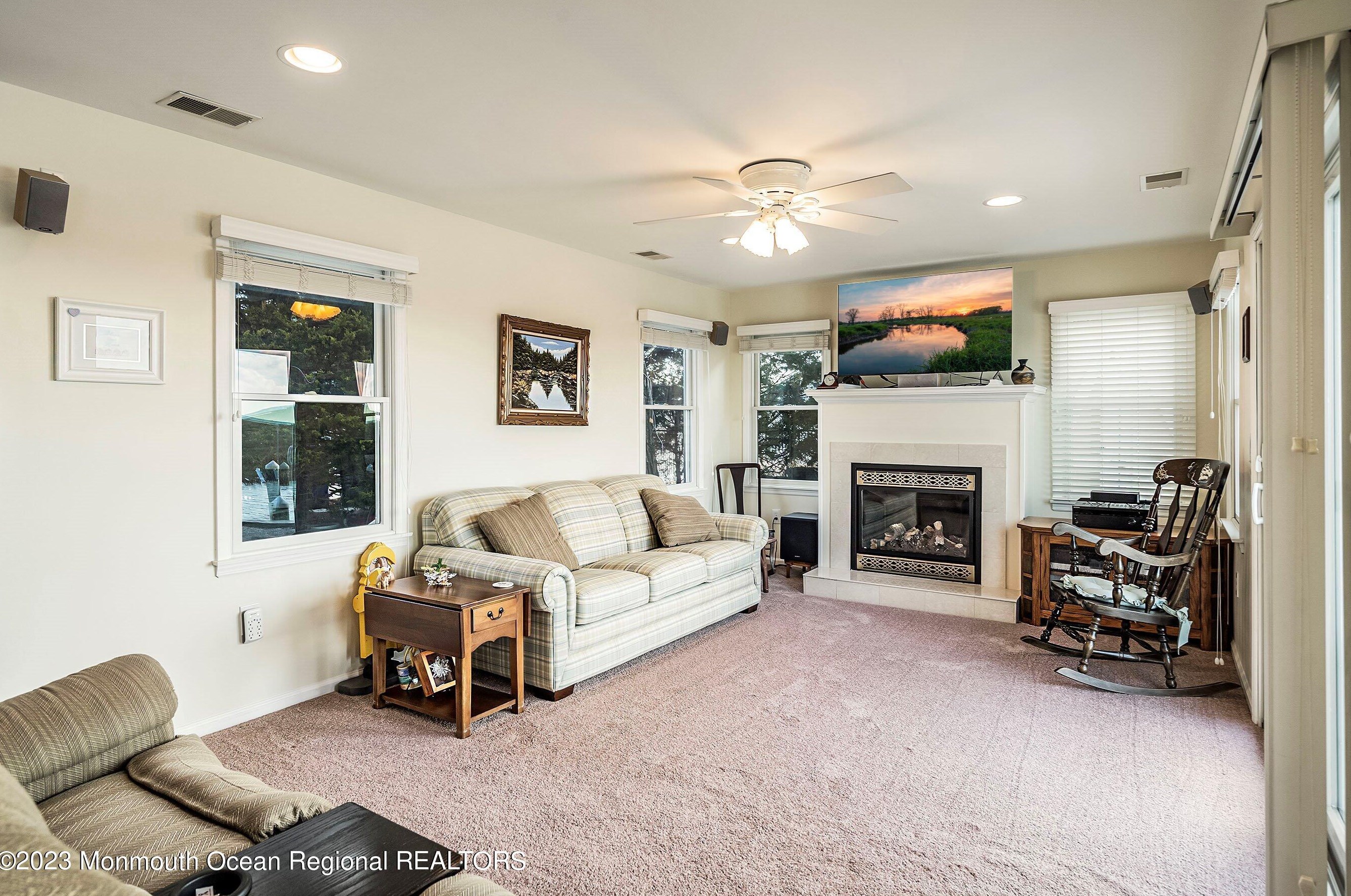 40 Portland Dr, Tuckerton NJ  08087-1213 exterior