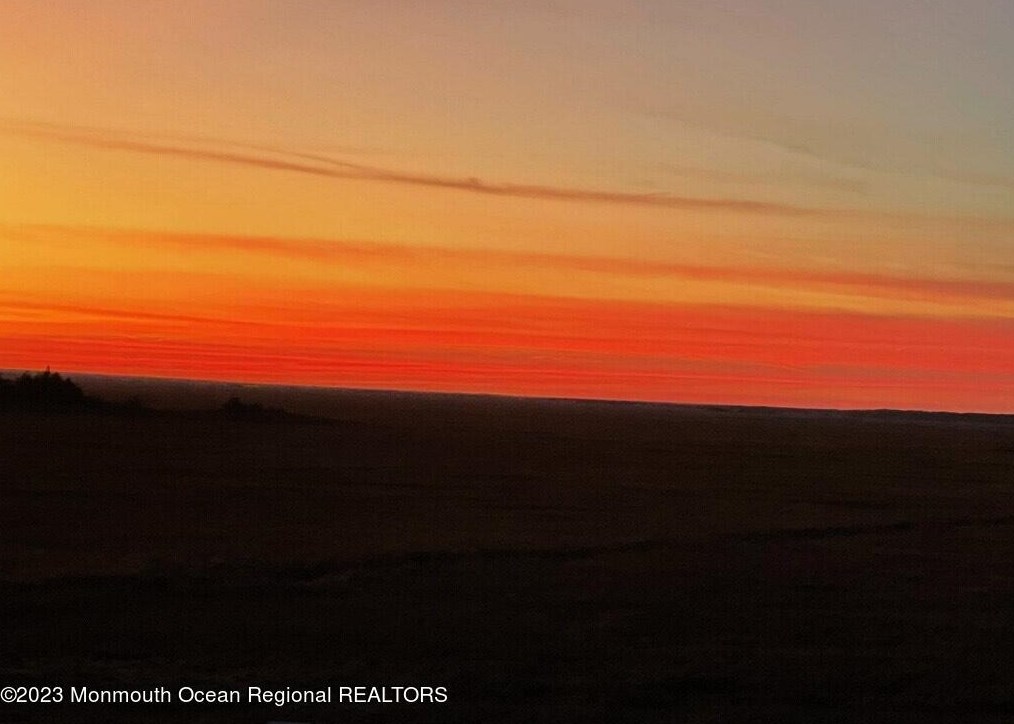 40 Portland Dr, Tuckerton NJ  08087-1213 exterior