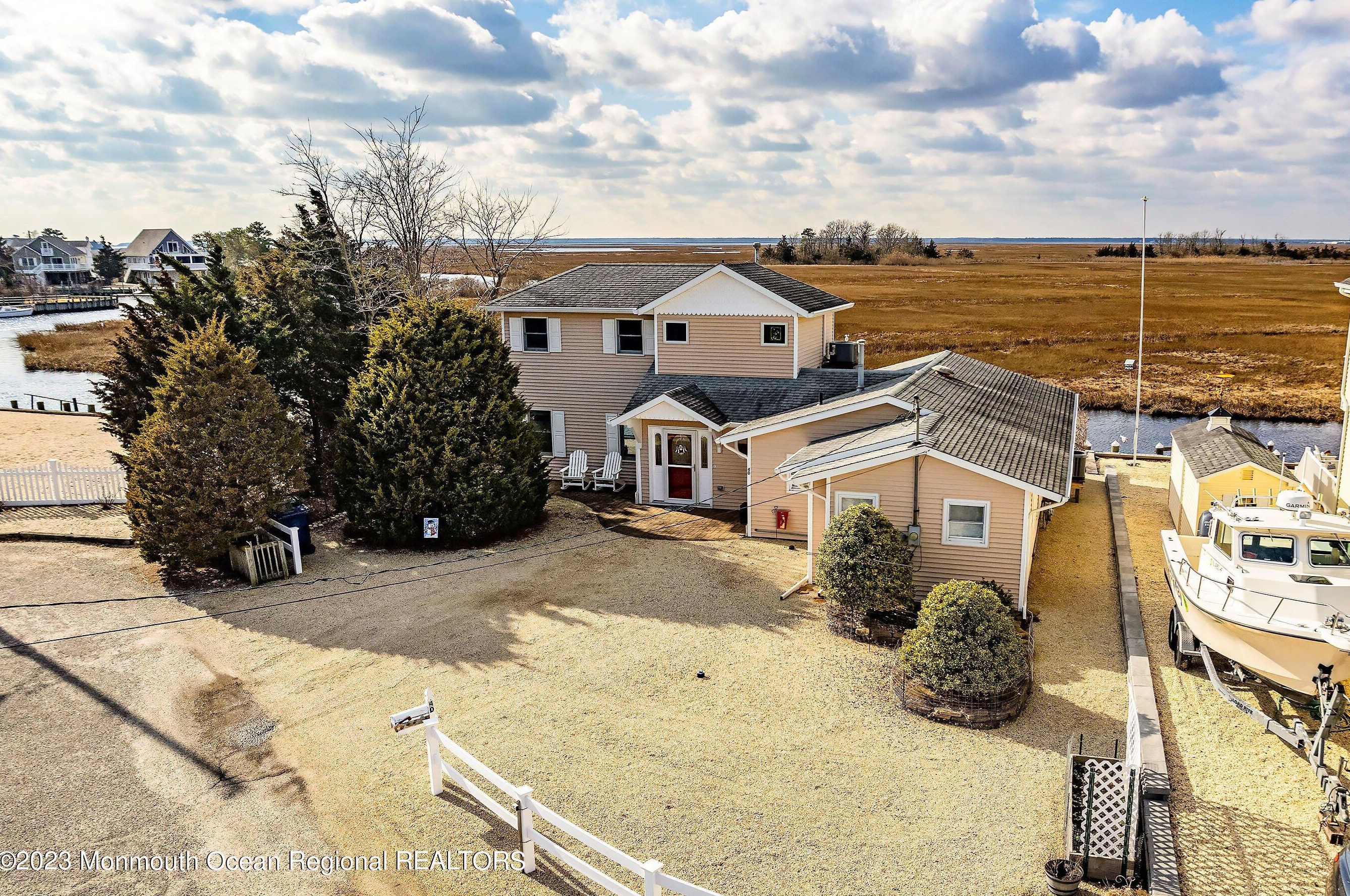 40 Portland Dr, Tuckerton NJ  08087-1213 exterior